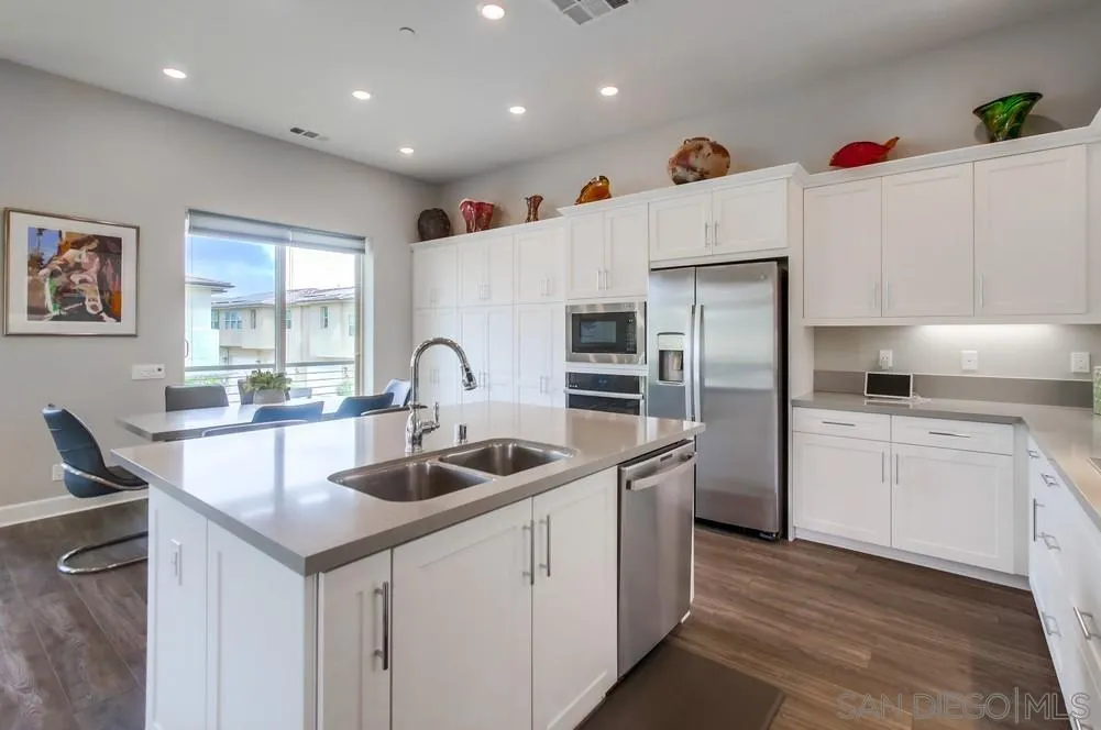 https://cdn.realtyfeed.com/cdn/127/260022116/b6bf027723b629f8bc4f4009d1ed534f.webp