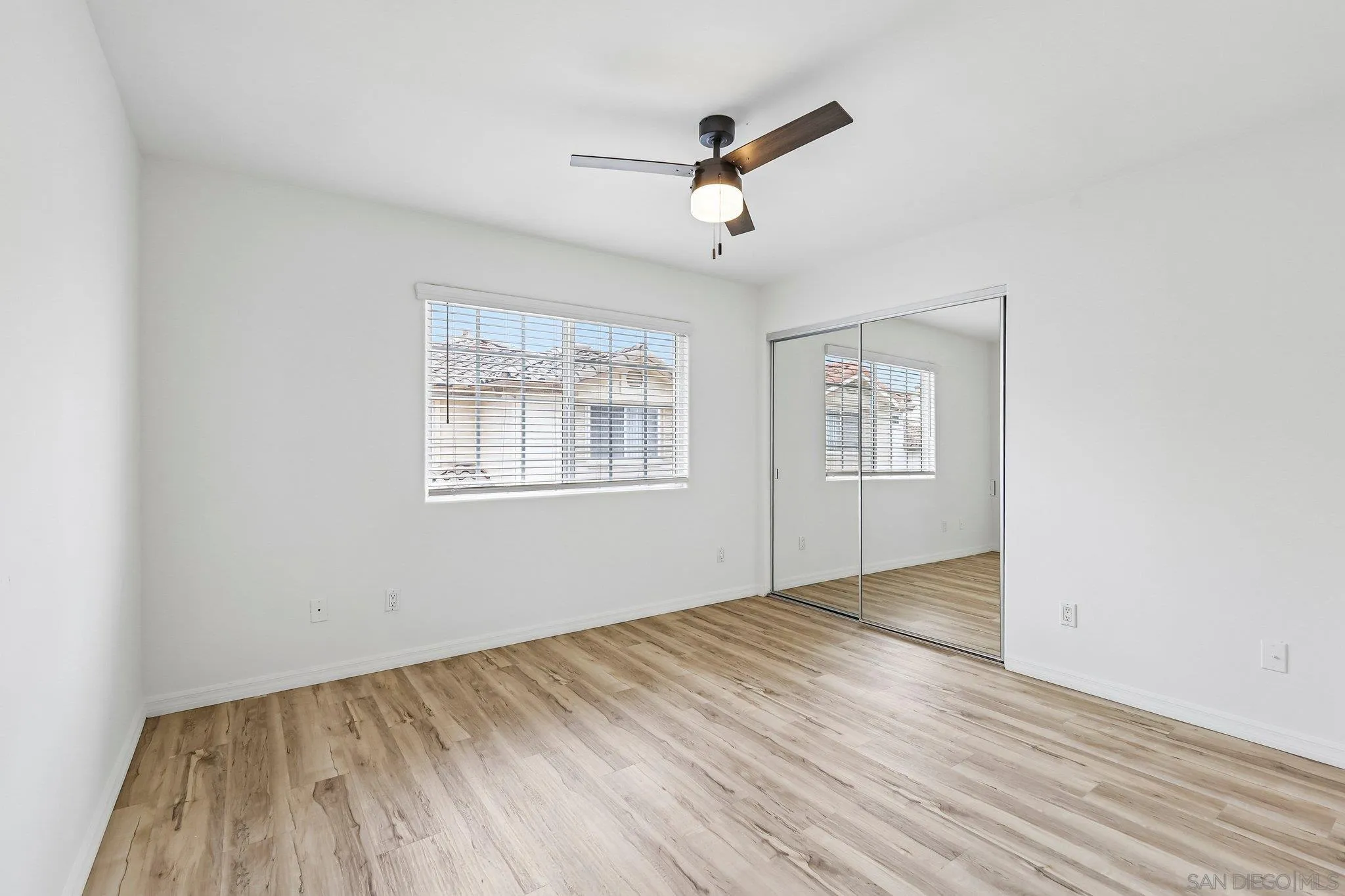 https://cdn.realtyfeed.com/cdn/127/260022121/0b49b6e2fa6393edfb160b2a0d4b3816.webp