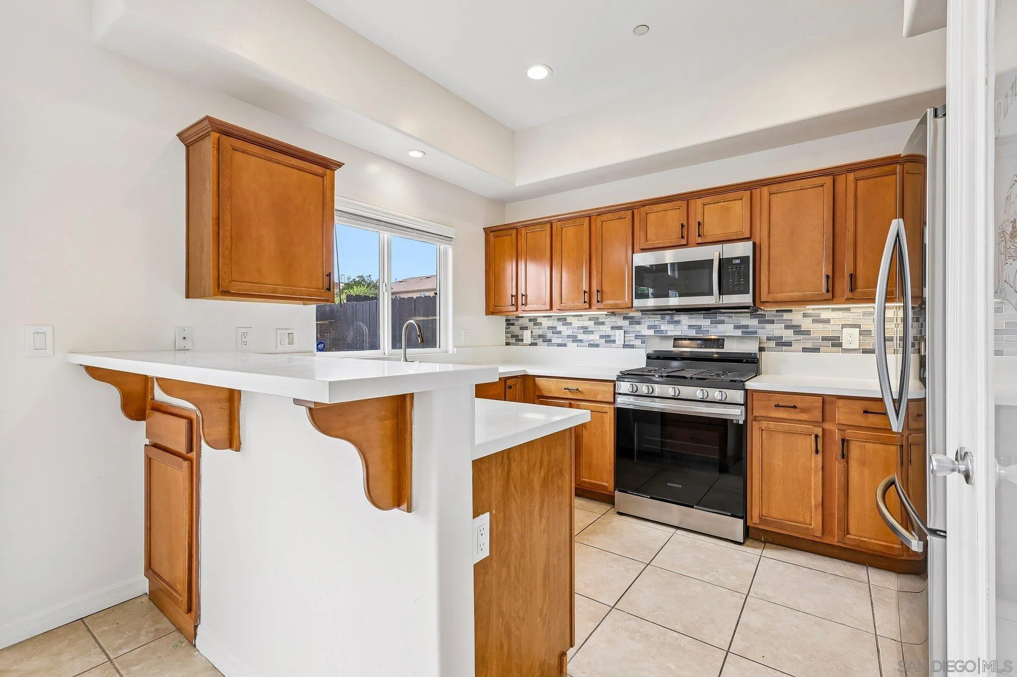 https://cdn.realtyfeed.com/cdn/127/260022121/1e67d55489f1bfce49ed0aba32aeccc3.webp