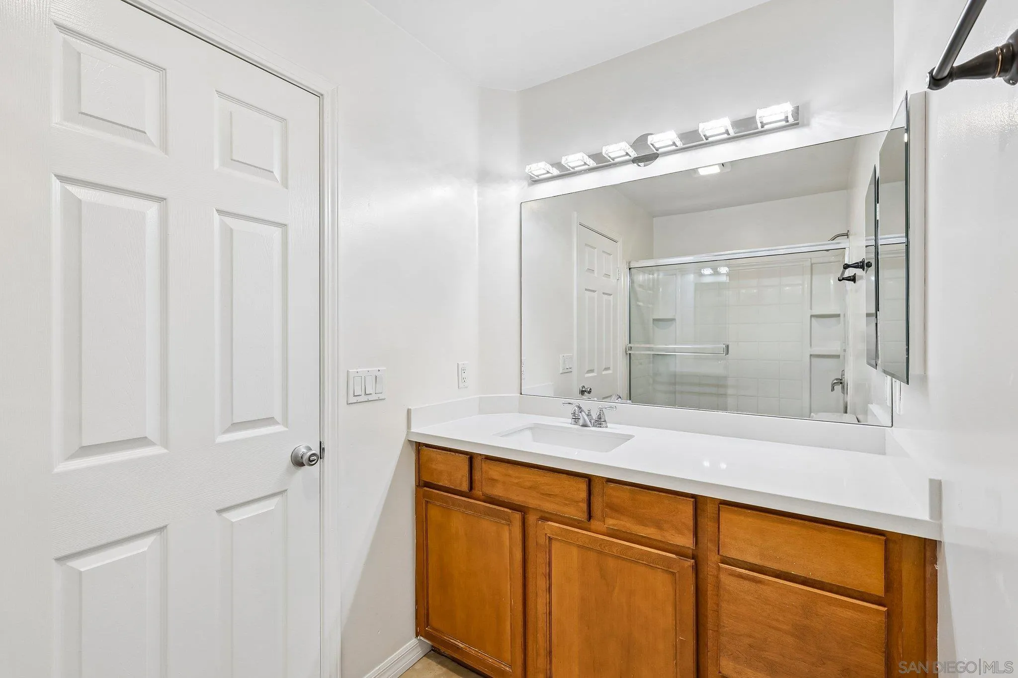 https://cdn.realtyfeed.com/cdn/127/260022121/29376e769cb0f9a70dcd519adc0c9837.webp