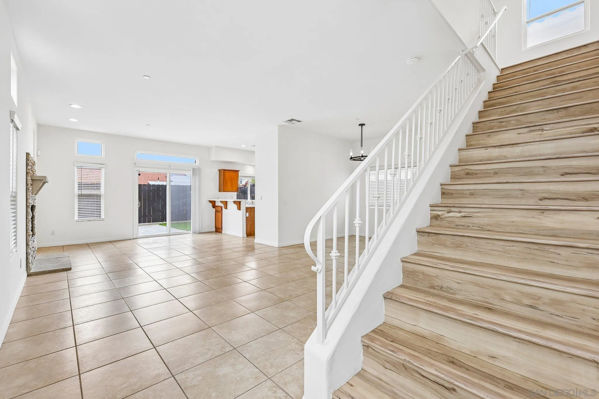 https://cdn.realtyfeed.com/cdn/127/260022121/9318928167723d1fdd3f200b9cd11a58.webp