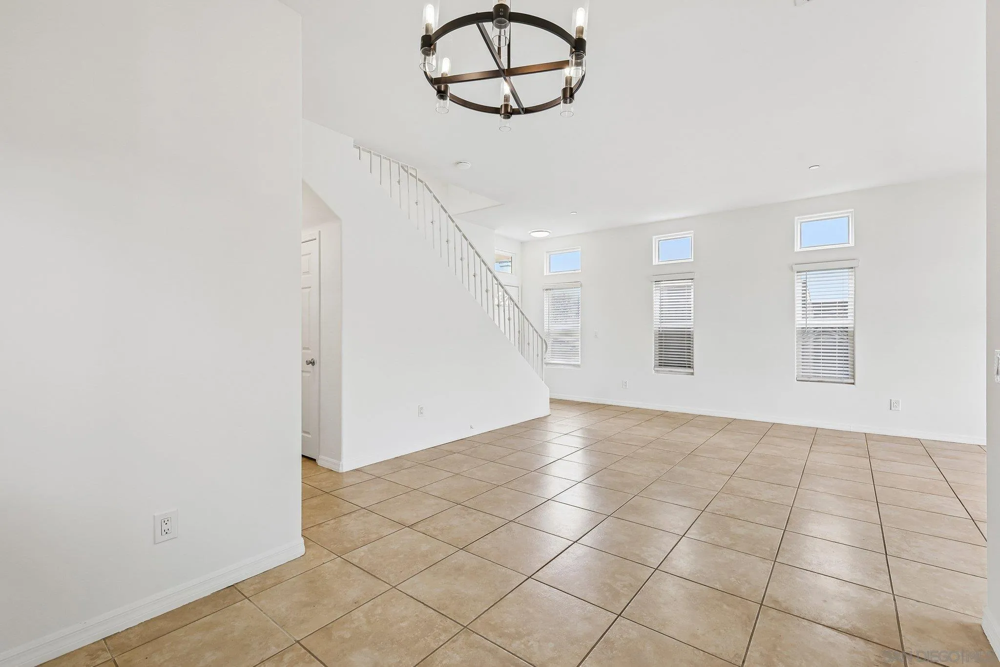 https://cdn.realtyfeed.com/cdn/127/260022121/b8400a078a42dc2dace2f43ce00c088f.webp