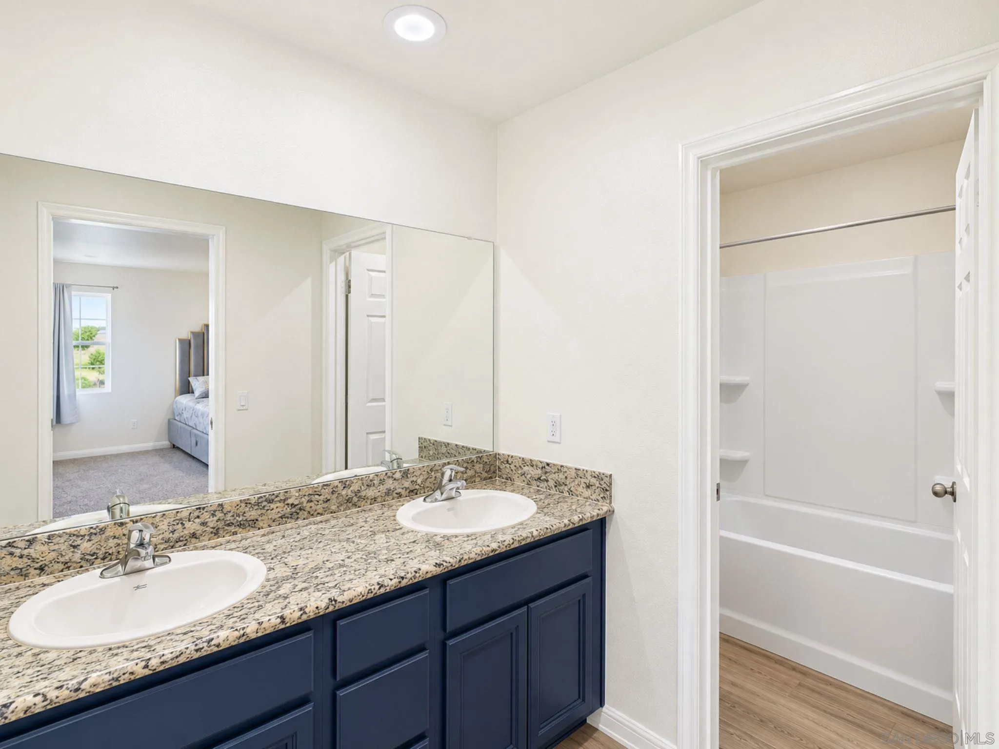 https://cdn.realtyfeed.com/cdn/127/260022124/01d986e64169e5f53ae4fcf818582754.webp