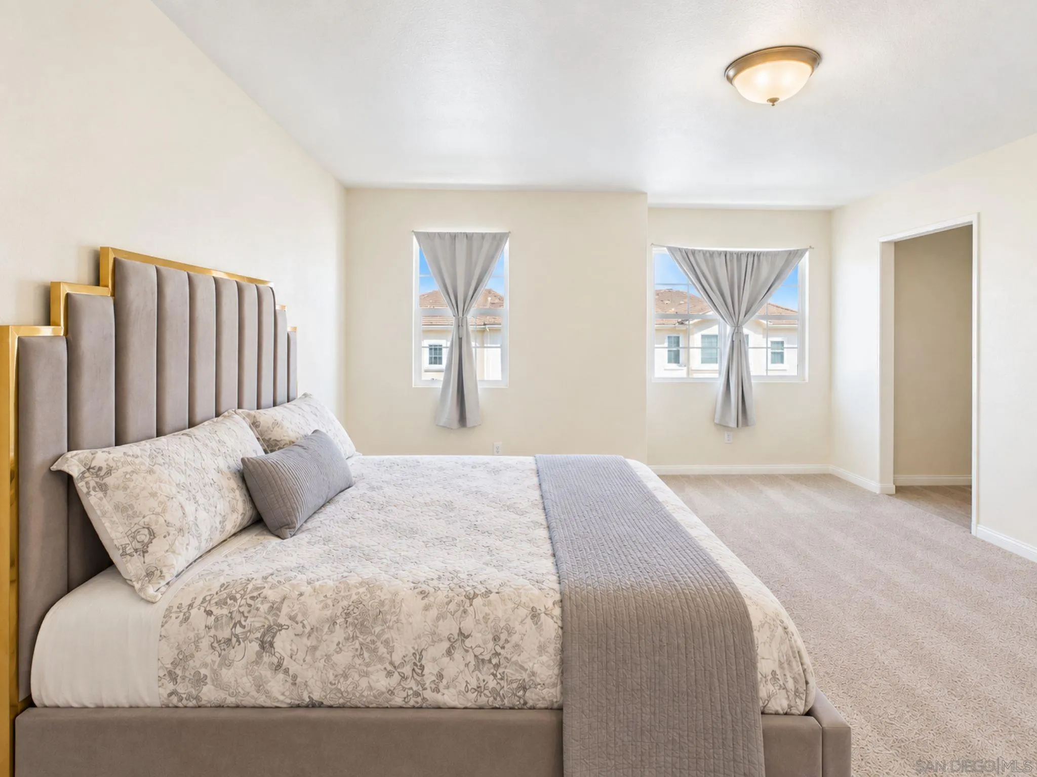 https://cdn.realtyfeed.com/cdn/127/260022124/0e0007e88a65dd8aac3d524ae40410f3.webp