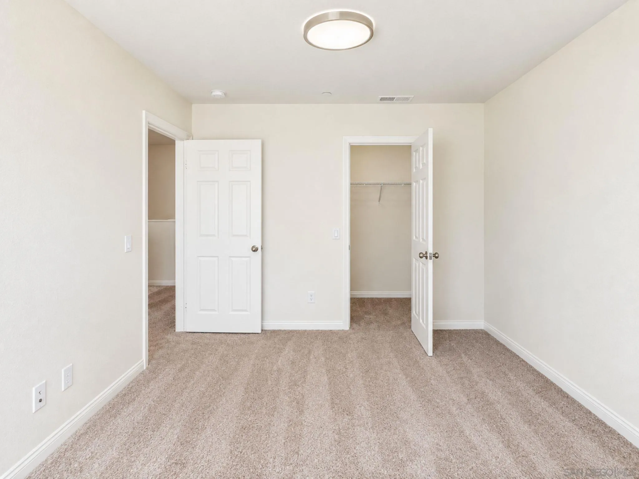 https://cdn.realtyfeed.com/cdn/127/260022124/d58a6fb51f4d906f498e419a648a3ccf.webp