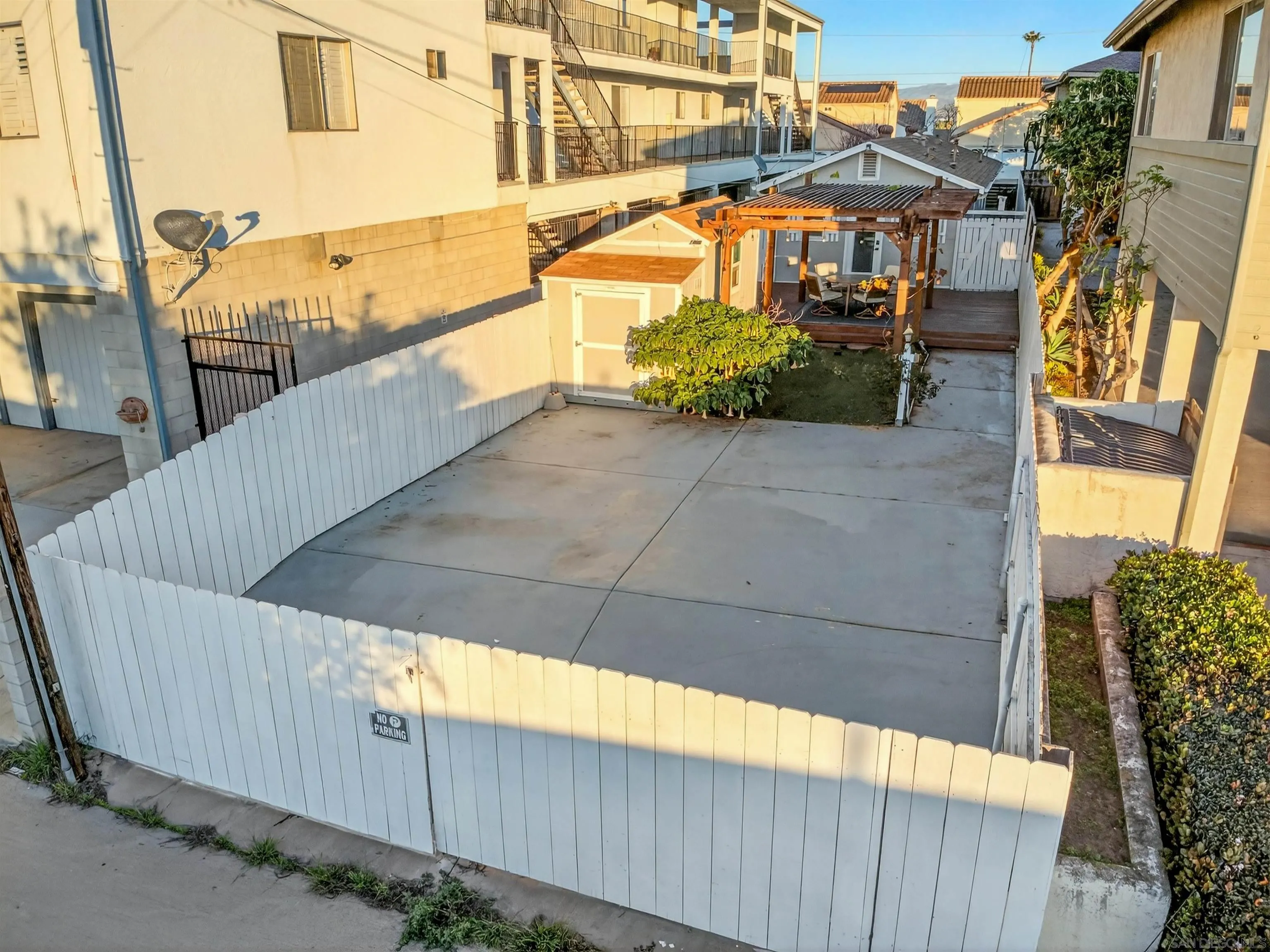 https://cdn.realtyfeed.com/cdn/127/260022125/1b112c55d7e1cdc050502fb6571fc0c6.webp