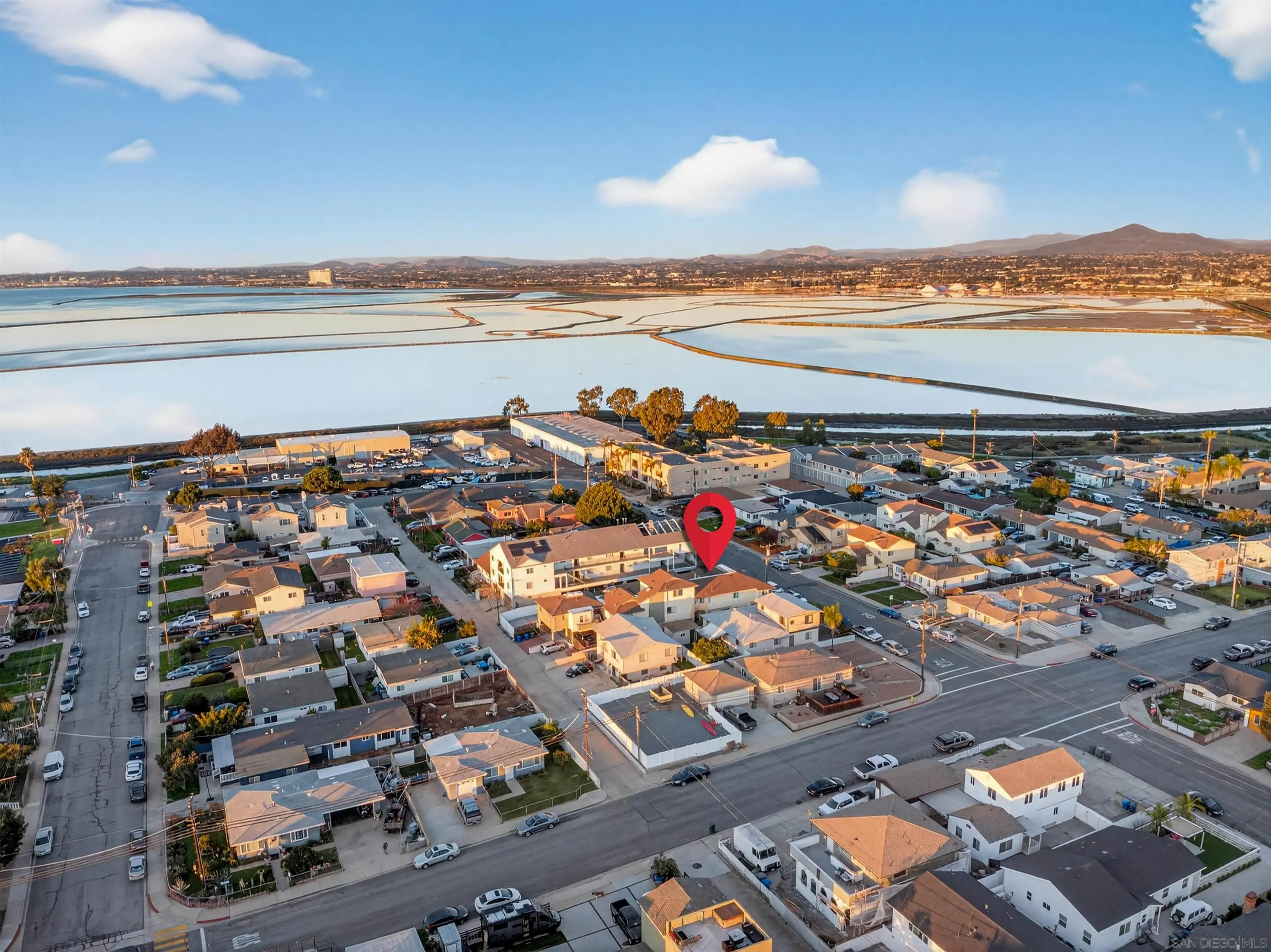 https://cdn.realtyfeed.com/cdn/127/260022125/26366540c2725766d236931601cfb39d.webp