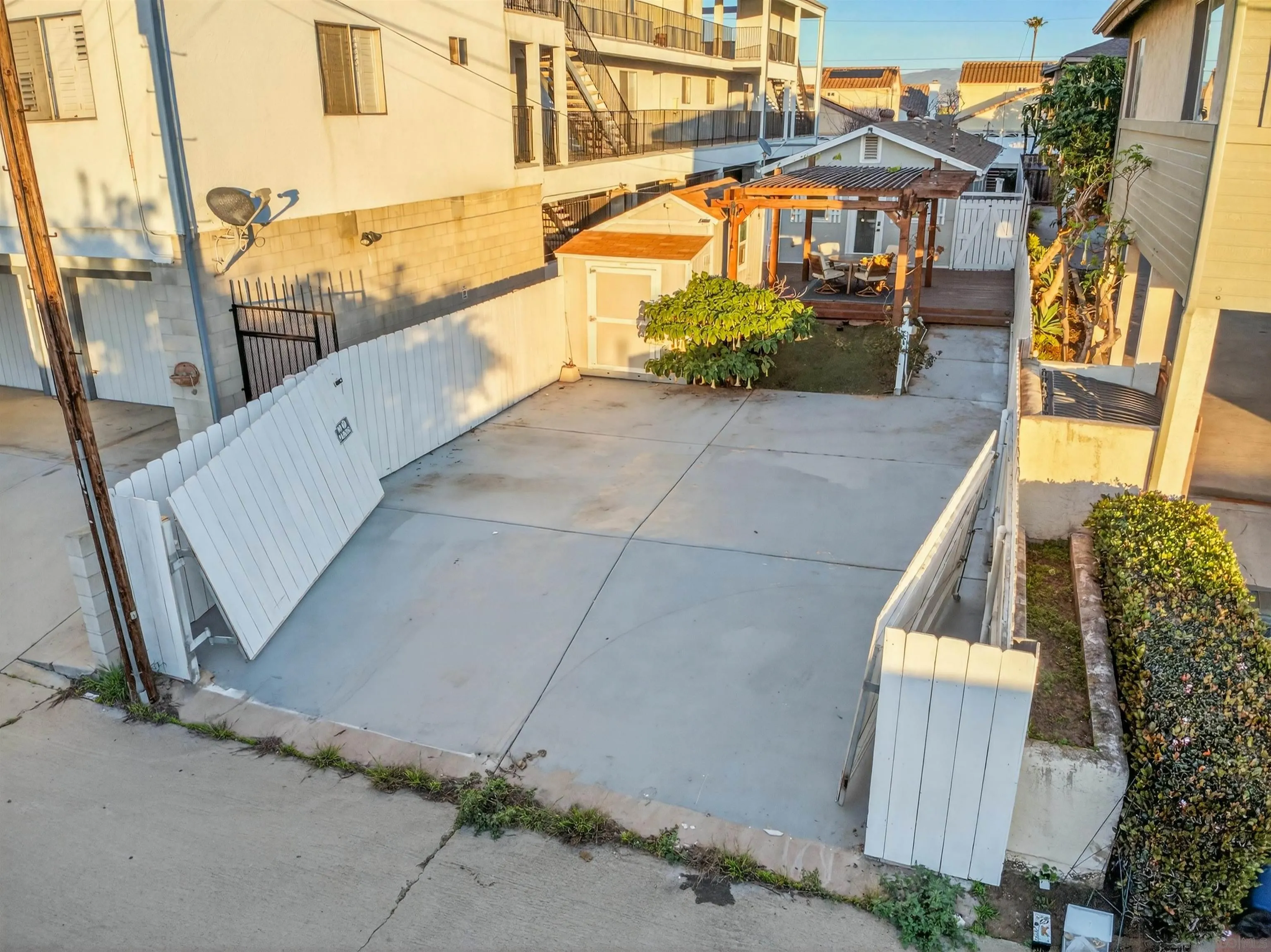 https://cdn.realtyfeed.com/cdn/127/260022125/4979deb16105527fe0537cb7cae0583d.webp