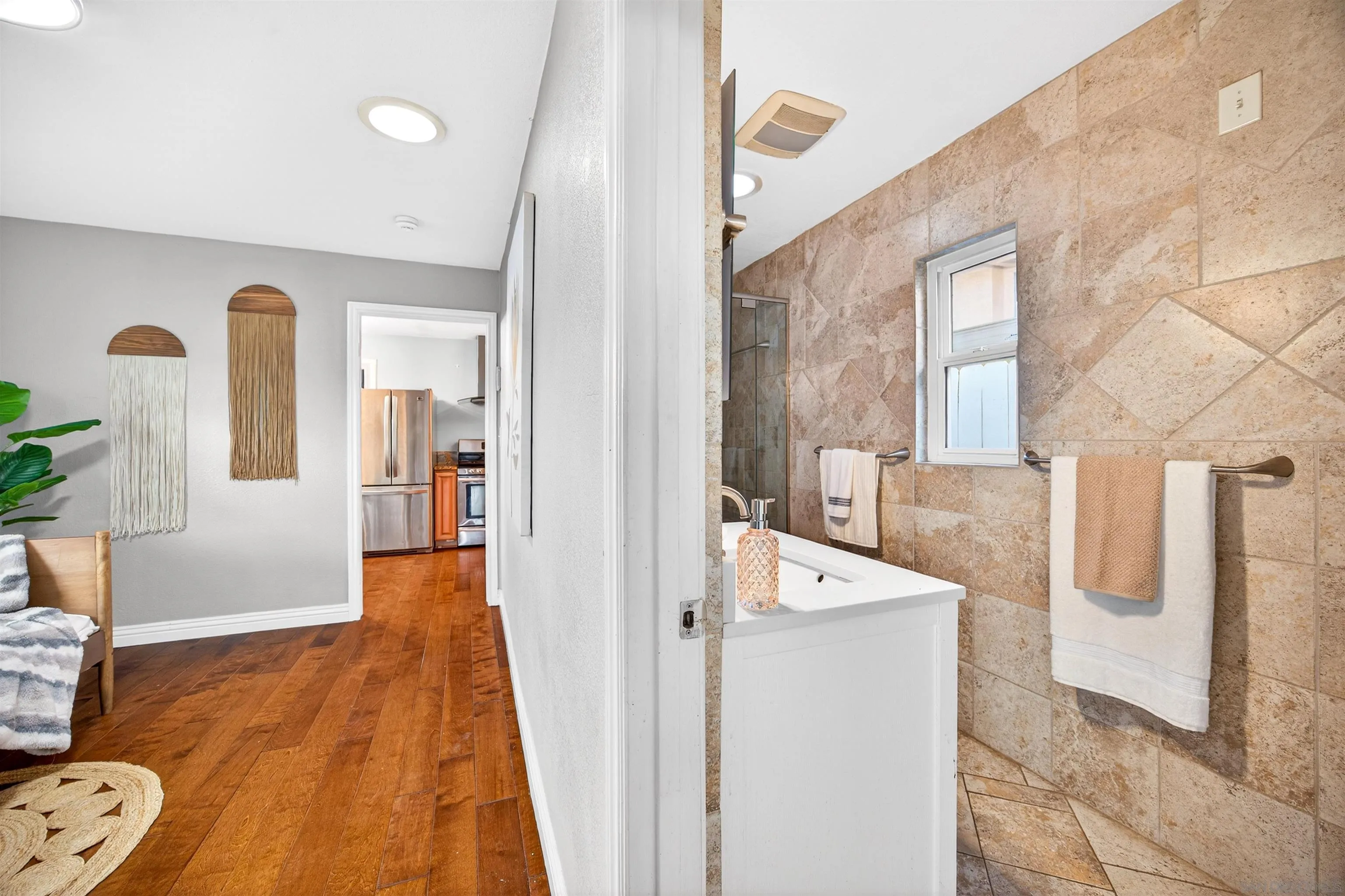 https://cdn.realtyfeed.com/cdn/127/260022125/4b4747c81e9c99f1426a435bd9311071.webp