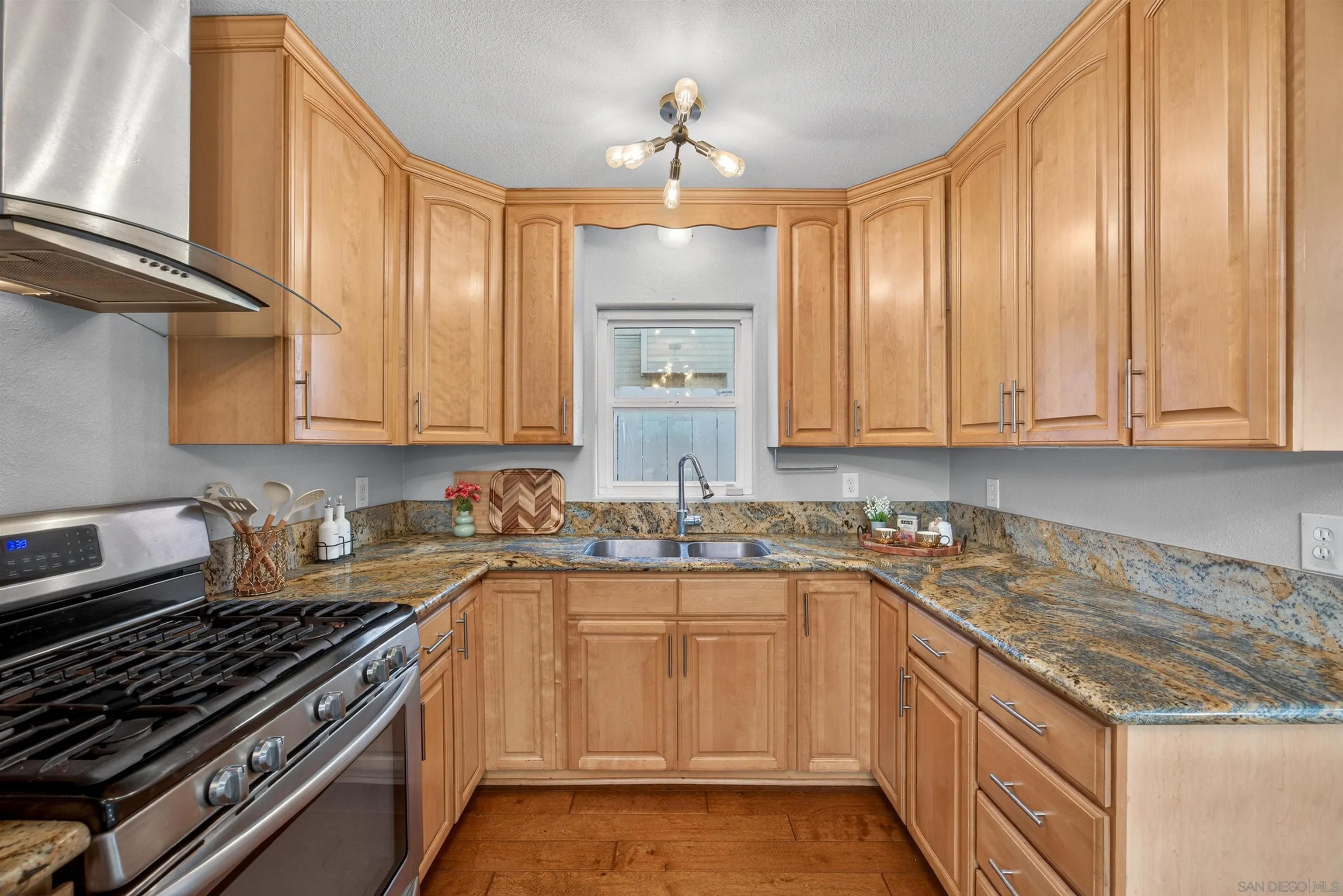 https://cdn.realtyfeed.com/cdn/127/260022125/9dee87c060e63b9441102525d74da247.webp