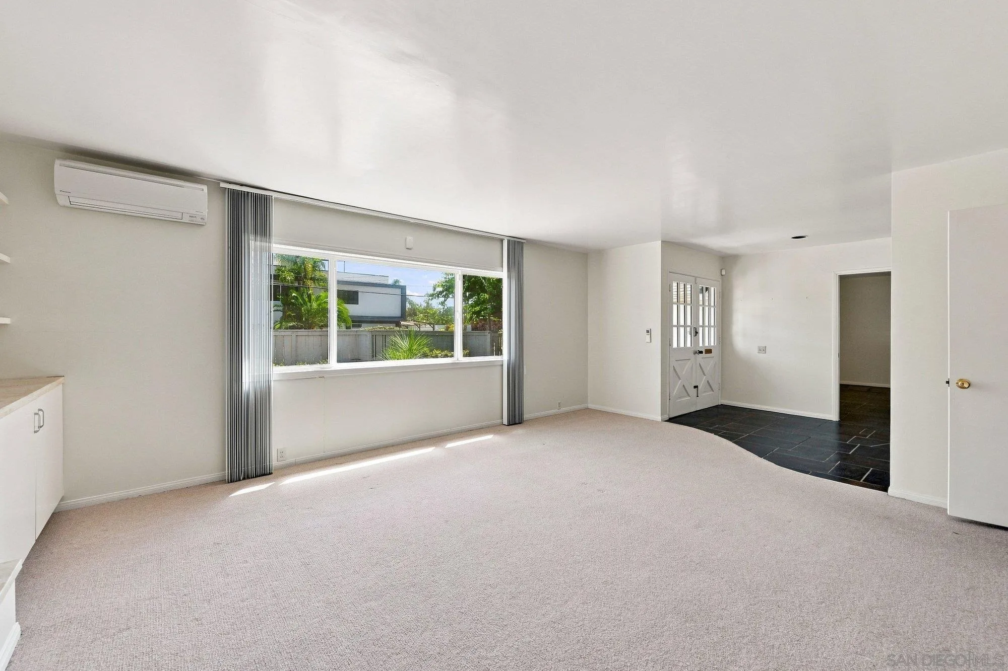 https://cdn.realtyfeed.com/cdn/127/260022127/1dcae7b620d585156e780830fb7799d8.webp