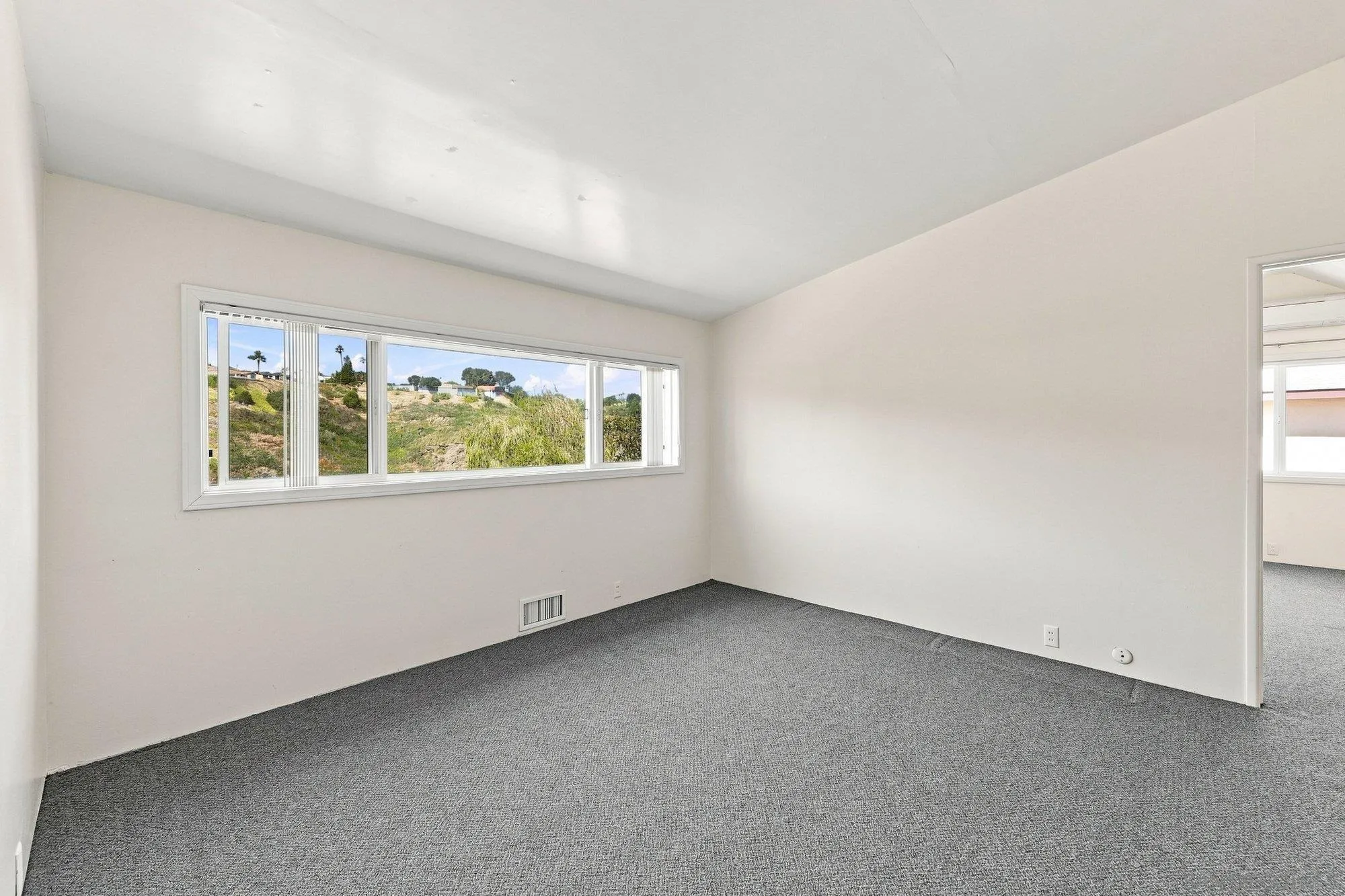 https://cdn.realtyfeed.com/cdn/127/260022127/dc16ece8d07533867ab22eefbe861454.webp