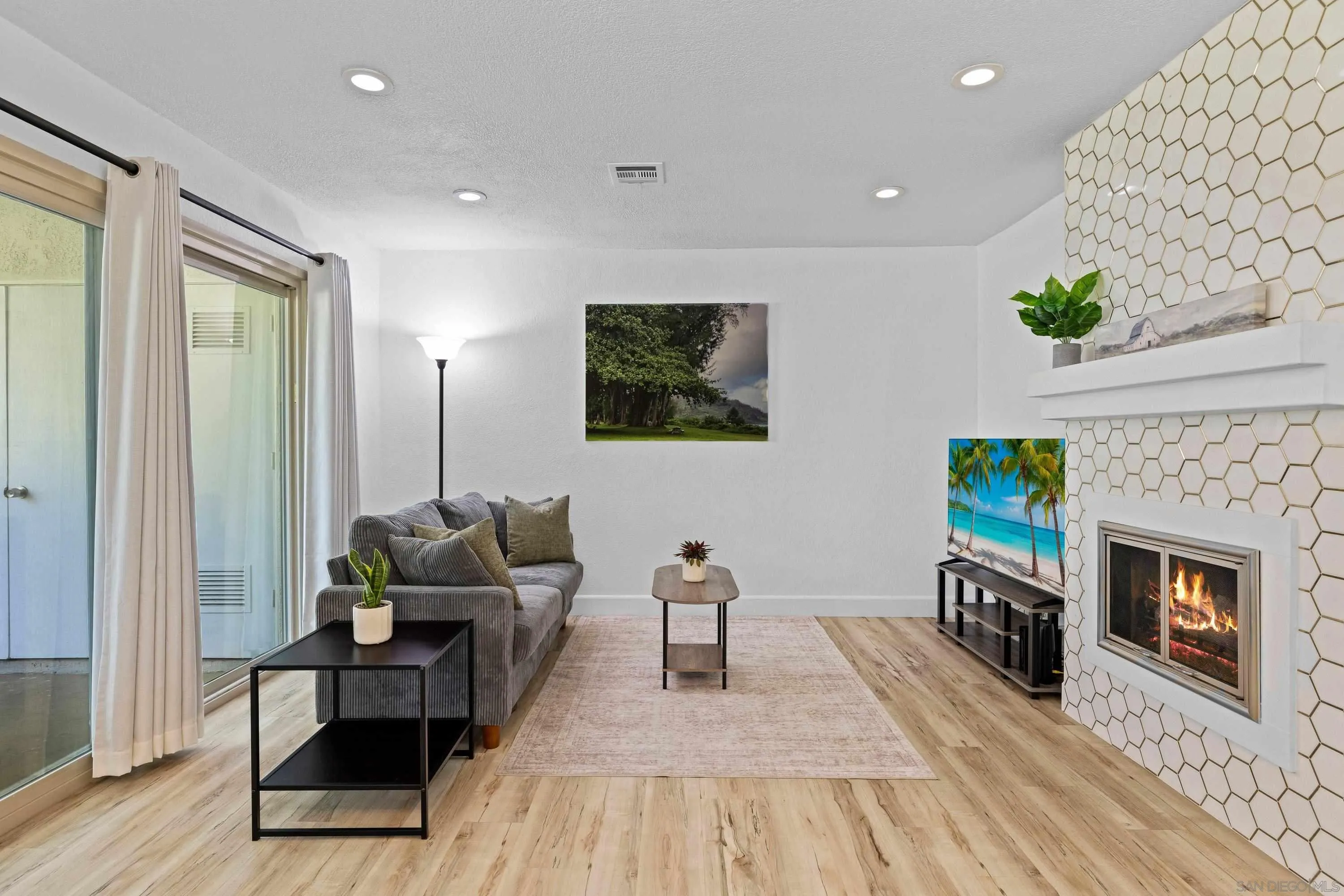 https://cdn.realtyfeed.com/cdn/127/260022132/1060f286fa7481163d49e78f32427d38.webp