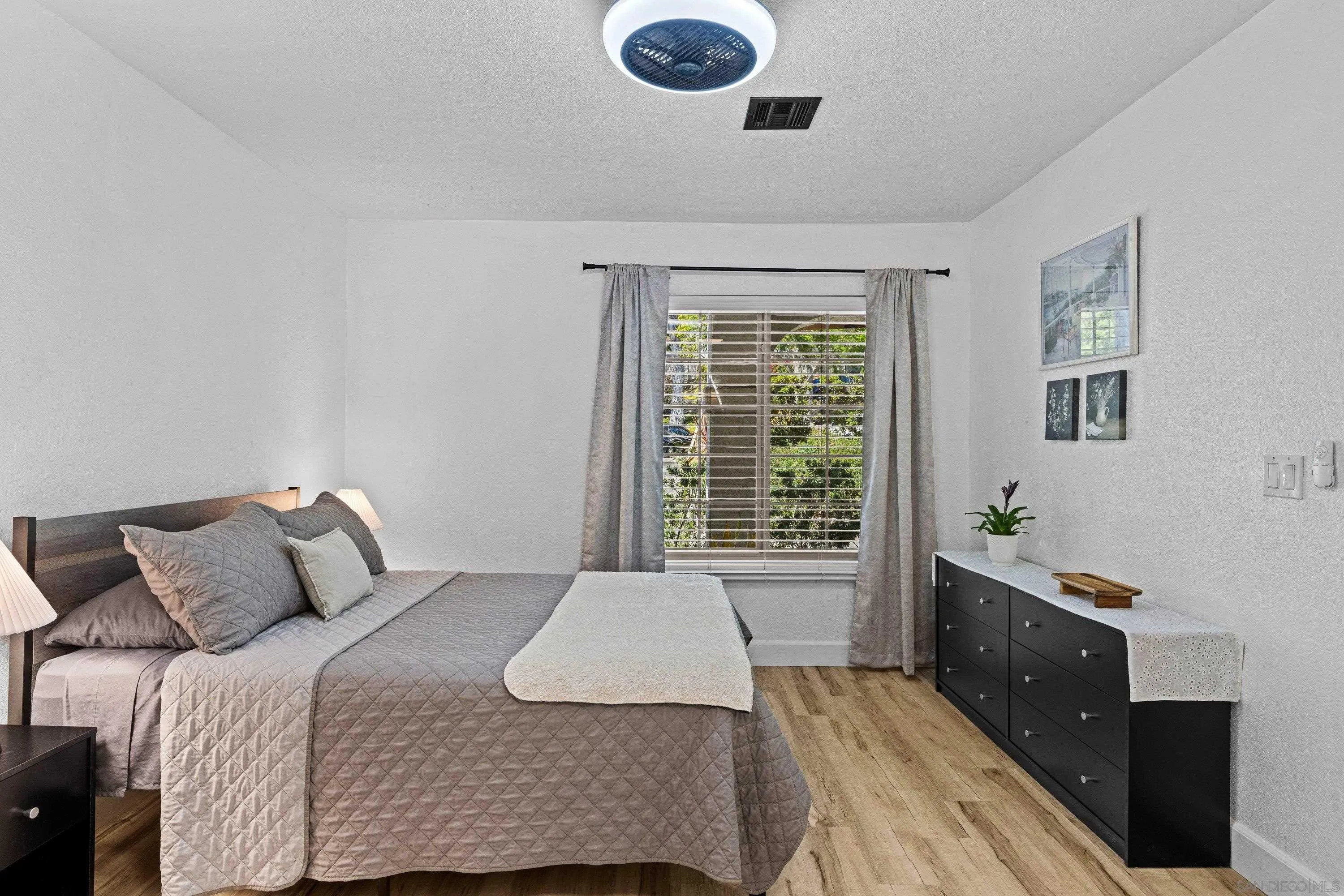 https://cdn.realtyfeed.com/cdn/127/260022132/c4d1e1dabf18be8e25328891630a3b1f.webp