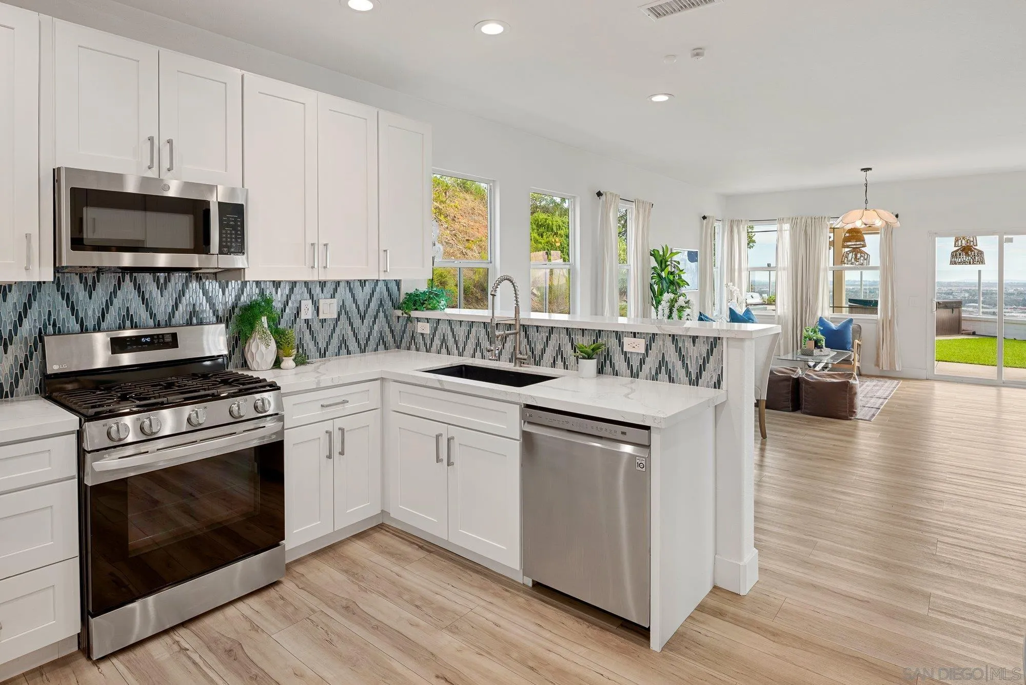 https://cdn.realtyfeed.com/cdn/127/260022137/3338c31c13ce50c217347f8f681acf1e.webp