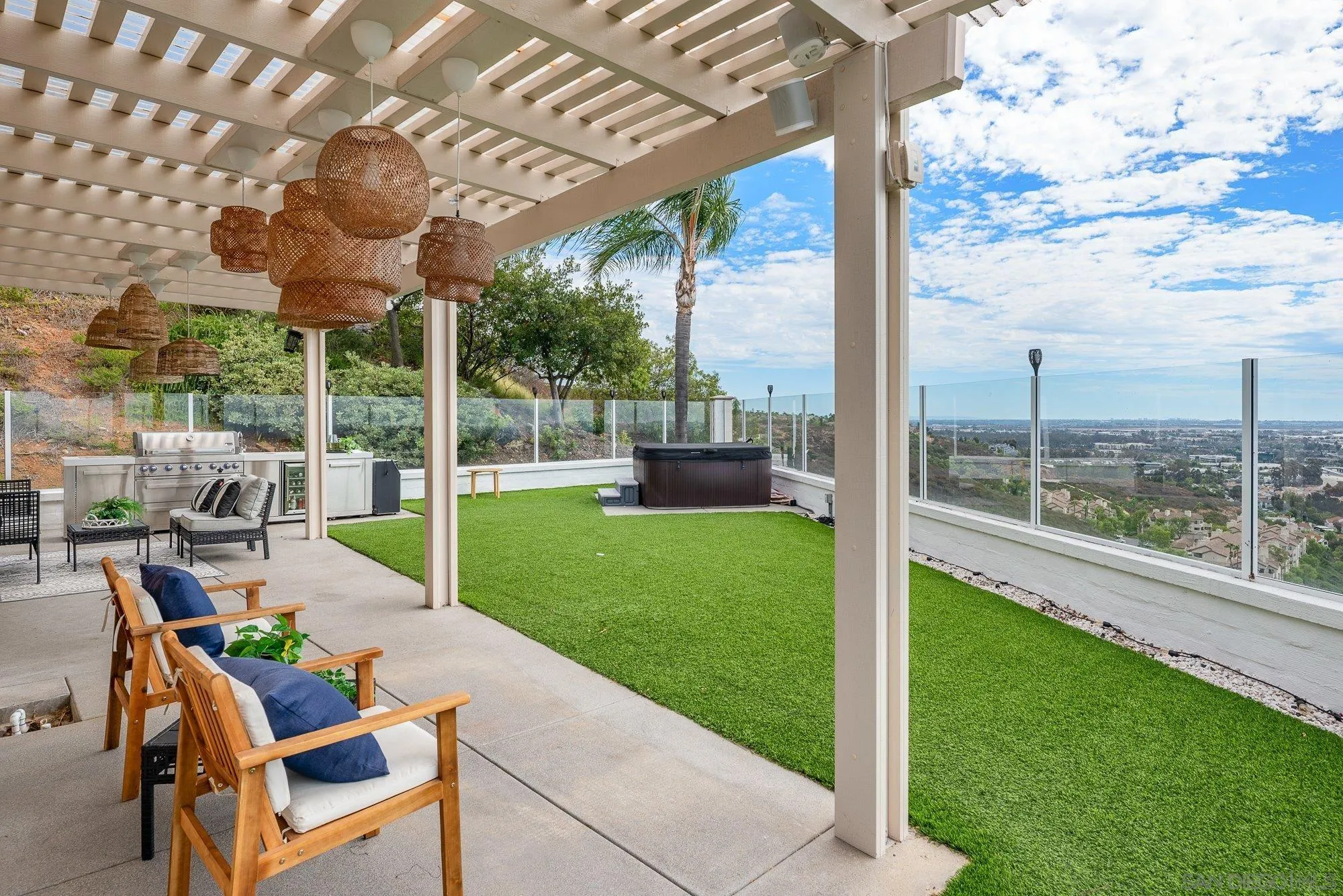 https://cdn.realtyfeed.com/cdn/127/260022137/72389912a85636918ac836e05c6ab0ae.webp
