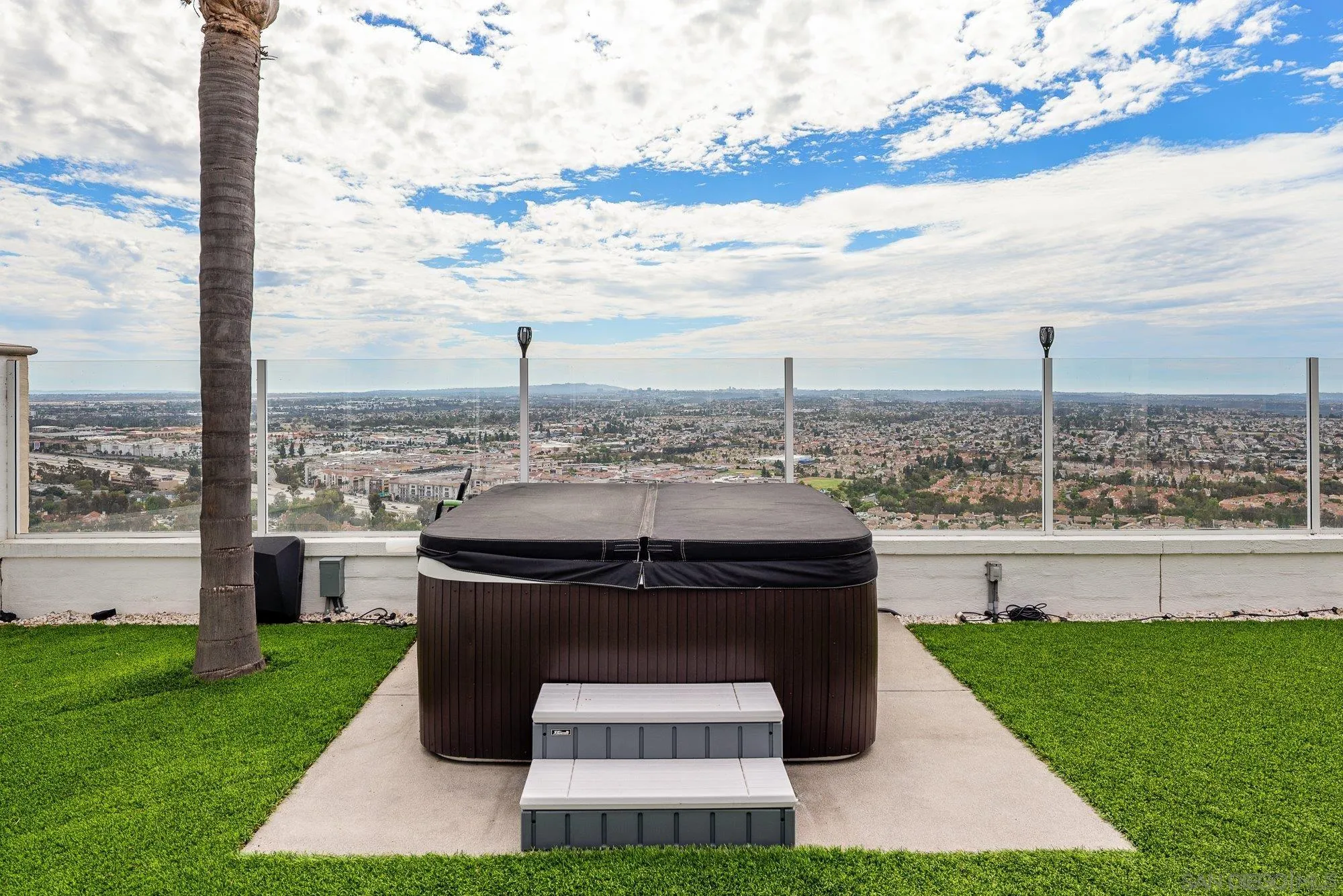 https://cdn.realtyfeed.com/cdn/127/260022137/c16c4b0a5381229a66360f77fe5d99f0.webp