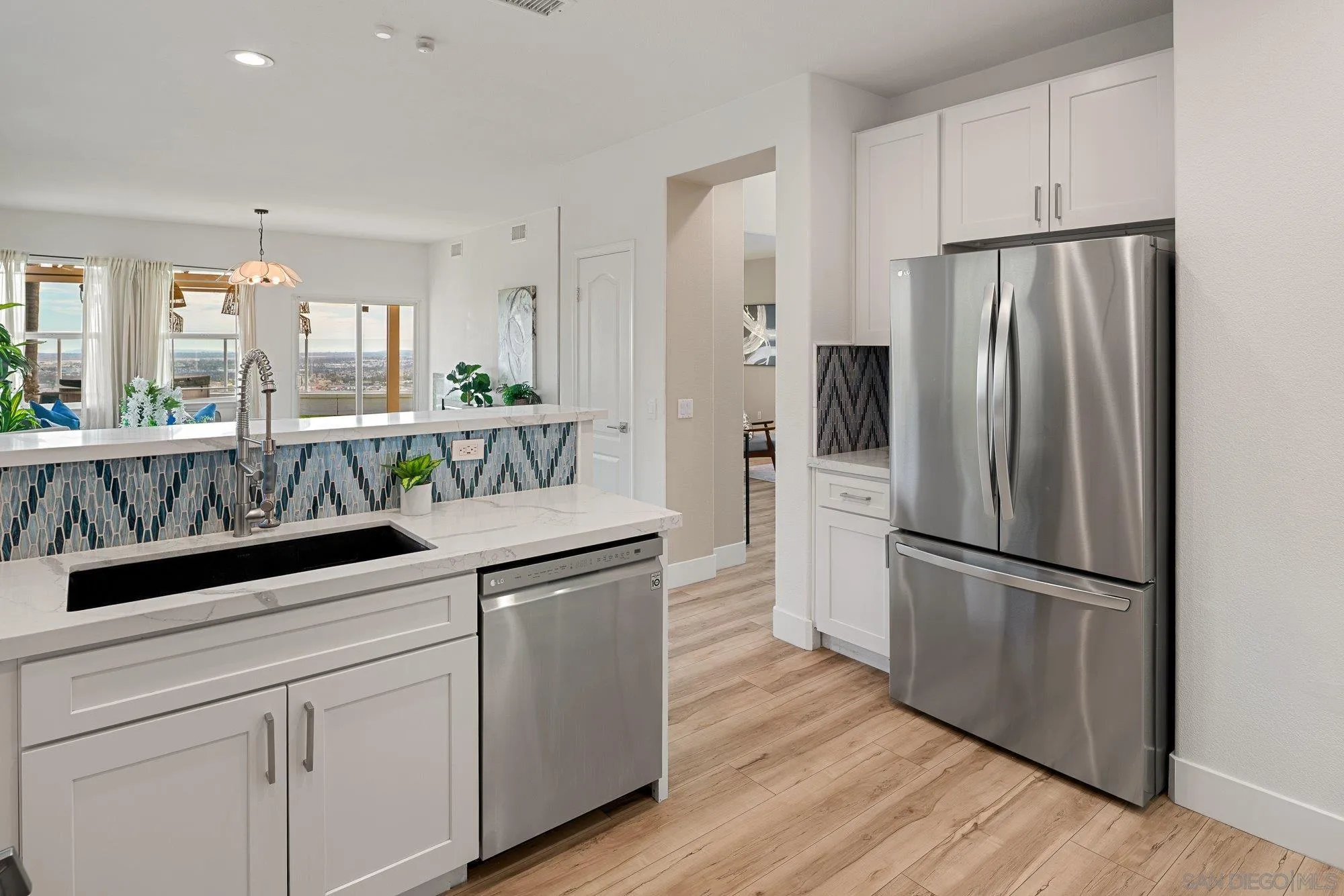 https://cdn.realtyfeed.com/cdn/127/260022137/f2149b12f48b574ba712d06c3810c455.webp