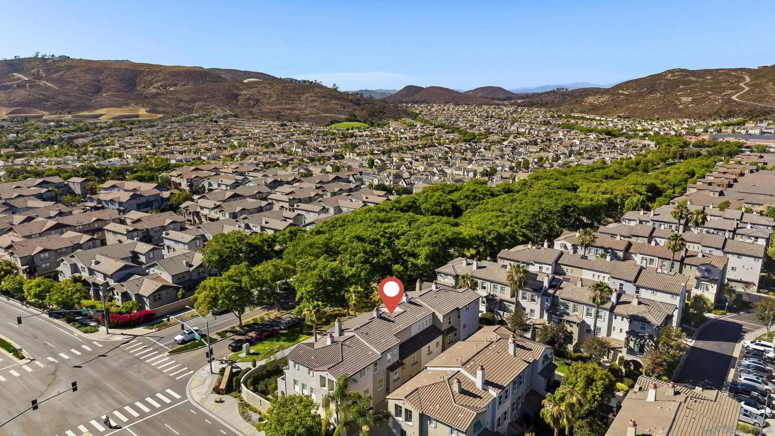 https://cdn.realtyfeed.com/cdn/127/260022138/031bcabf41f1f8f41b34427ec1fb78b8.webp