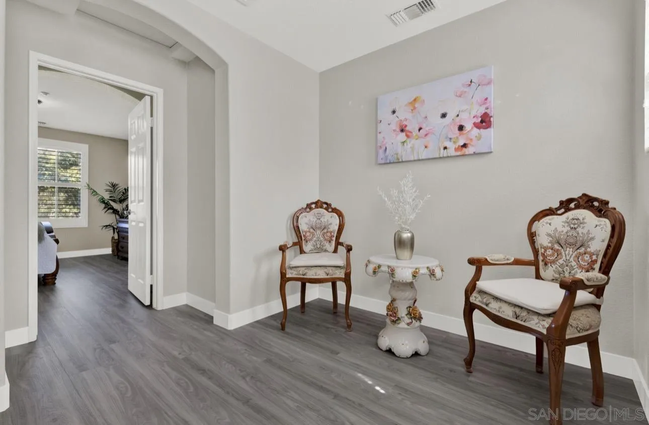 https://cdn.realtyfeed.com/cdn/127/260022138/986d69ce3fa929d11e2dbf569d6f0c59.webp
