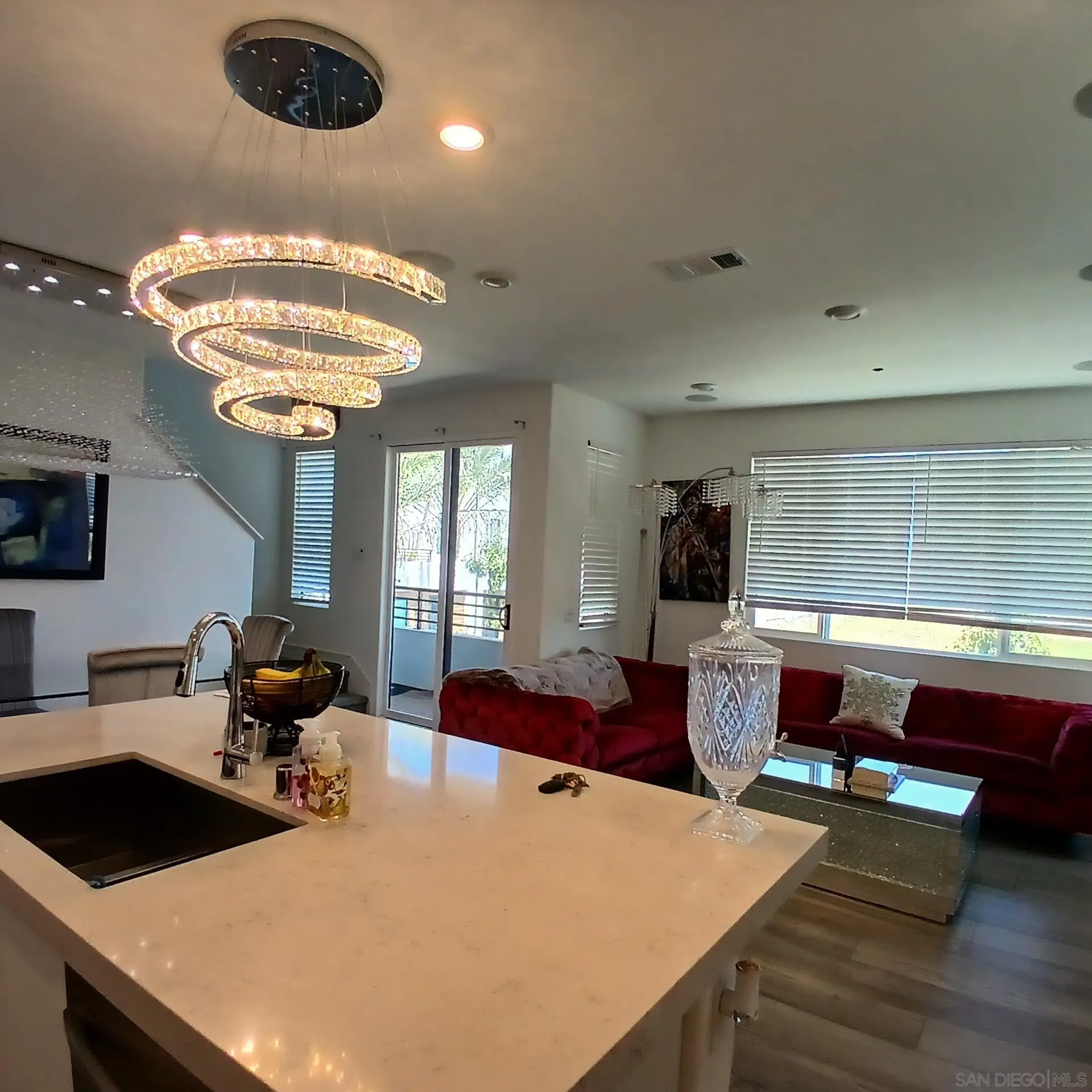 https://cdn.realtyfeed.com/cdn/127/260022141/5ad4ad0d430a1500a205390f17258de7.webp