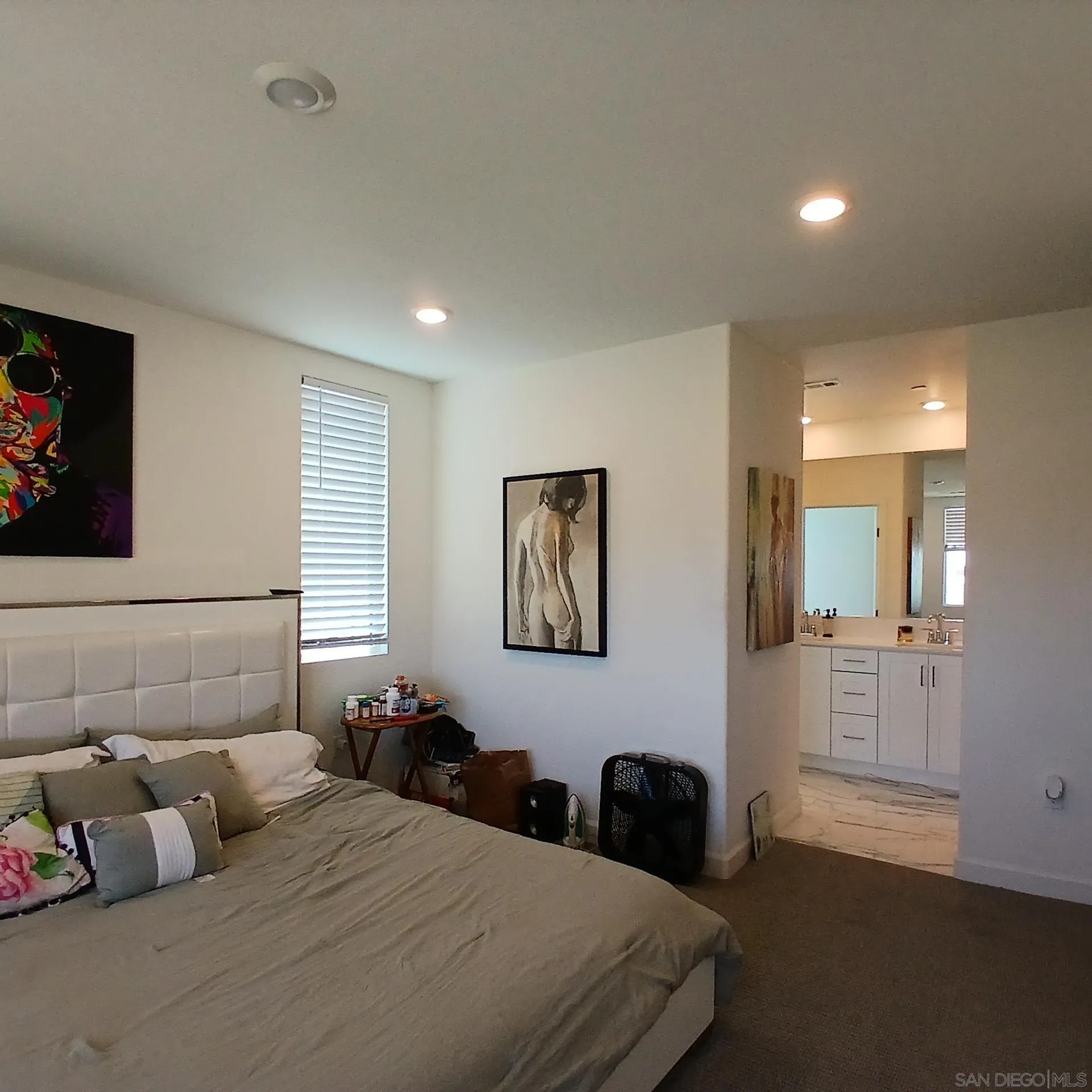 https://cdn.realtyfeed.com/cdn/127/260022141/632a7aa40c0a419ac4f72f2e10012cf8.webp