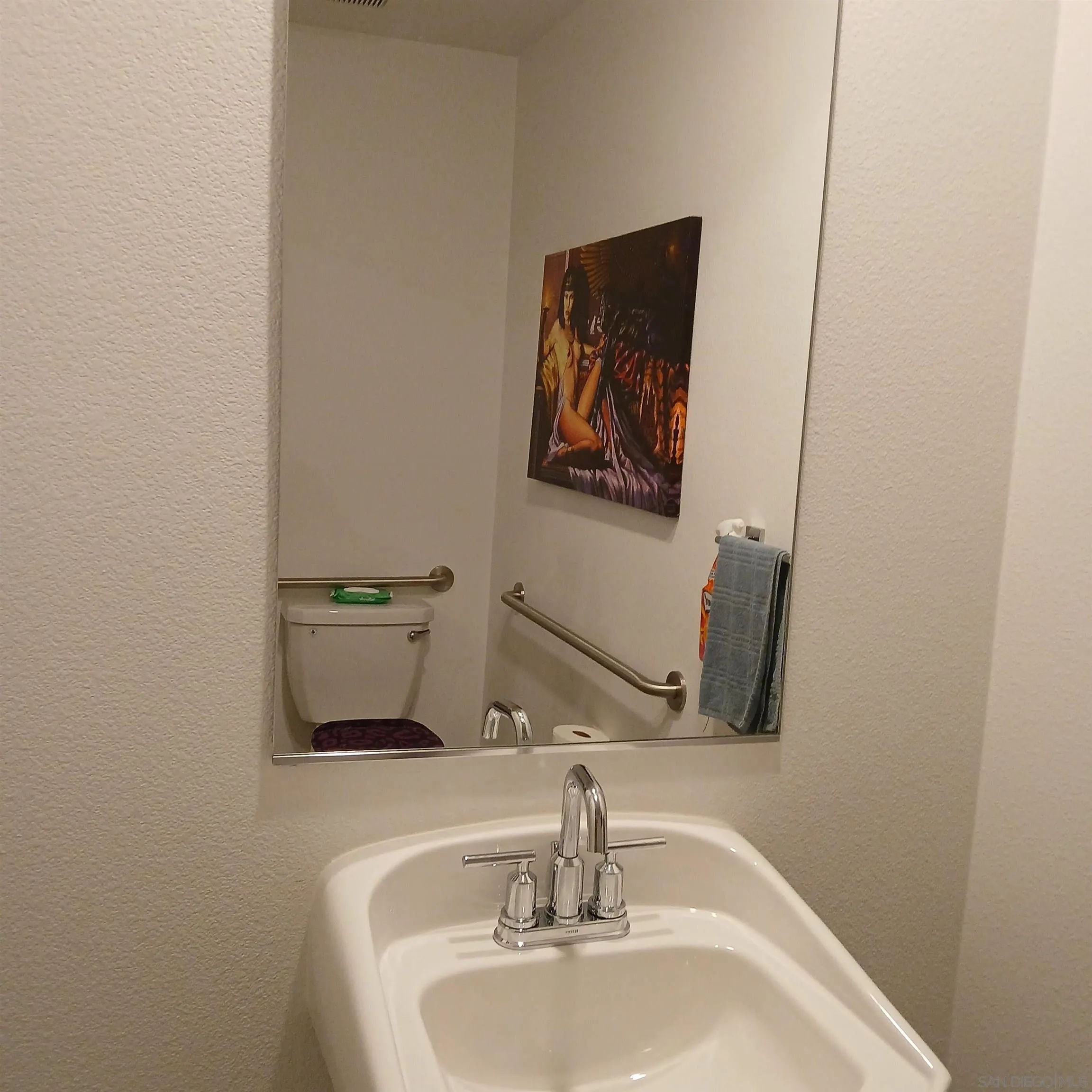 https://cdn.realtyfeed.com/cdn/127/260022141/dc2fd6aaecb051b10c6318b338afae43.webp