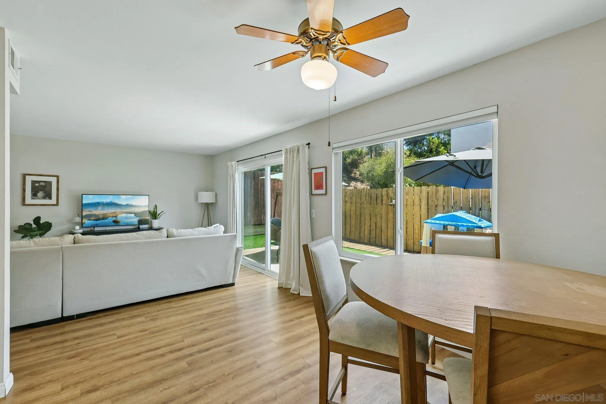 https://cdn.realtyfeed.com/cdn/127/260022147/0956b807a8c519f08f8d17ab60b8367a.webp