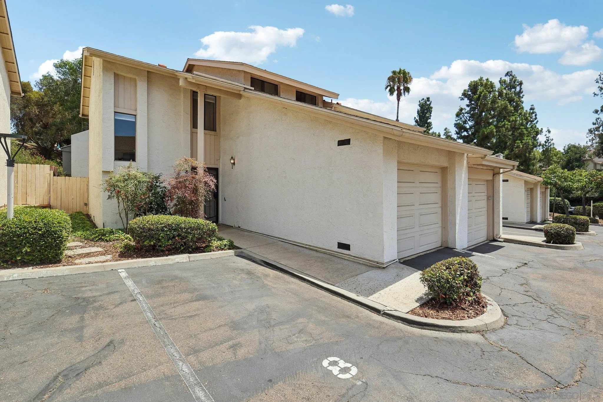https://cdn.realtyfeed.com/cdn/127/260022147/0f56d69bd7b763998bbcb14b1d93301e.webp