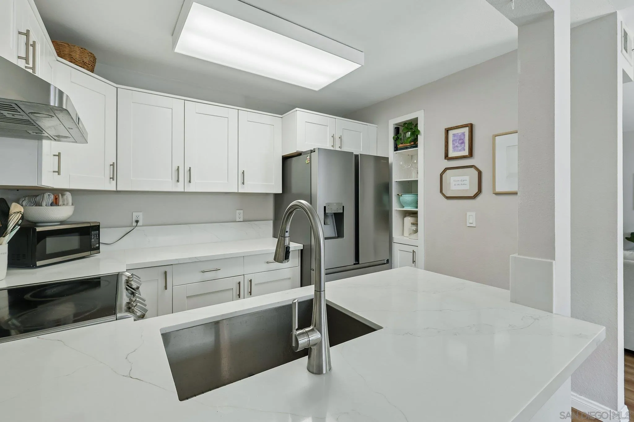 https://cdn.realtyfeed.com/cdn/127/260022147/2c7537fc37cc9d8697dd3c735c9cfa24.webp