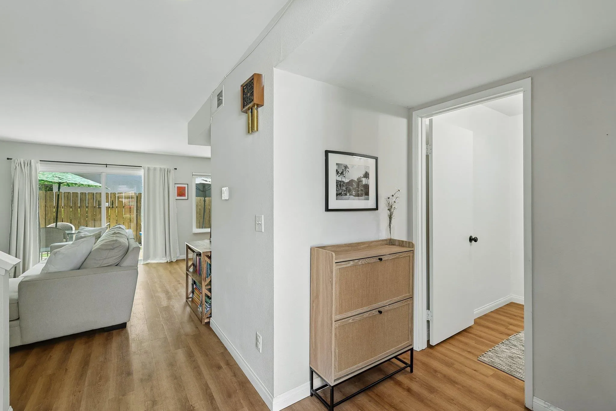 https://cdn.realtyfeed.com/cdn/127/260022147/ee0c382400d20d62a8ba85aa5bf72b4f.webp