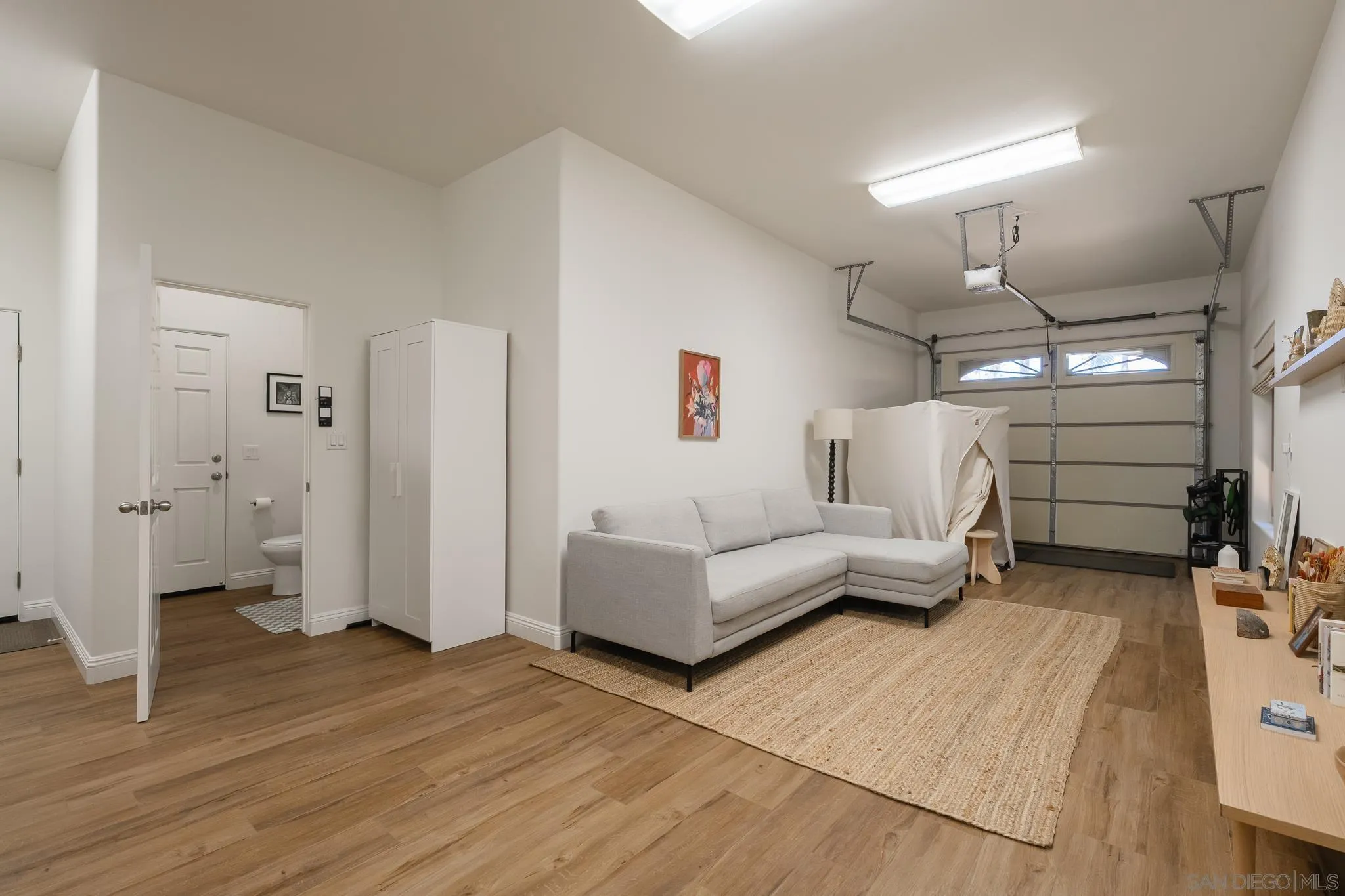 https://cdn.realtyfeed.com/cdn/127/260022148/3243b8b4da2c58b4718a1f7881c9a48e.webp
