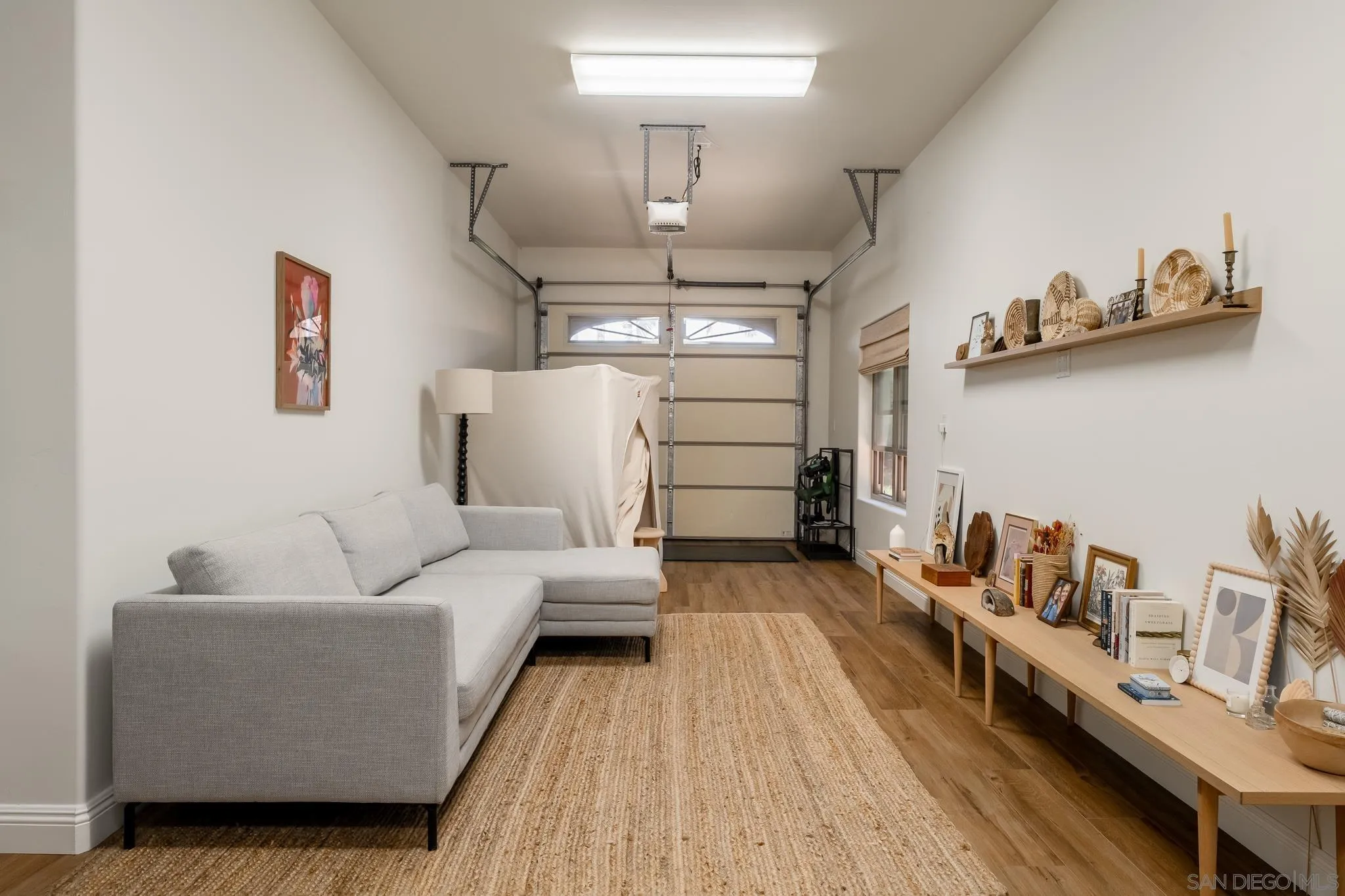 https://cdn.realtyfeed.com/cdn/127/260022148/5ebbe003a17c424c53bc8dd72ca78423.webp