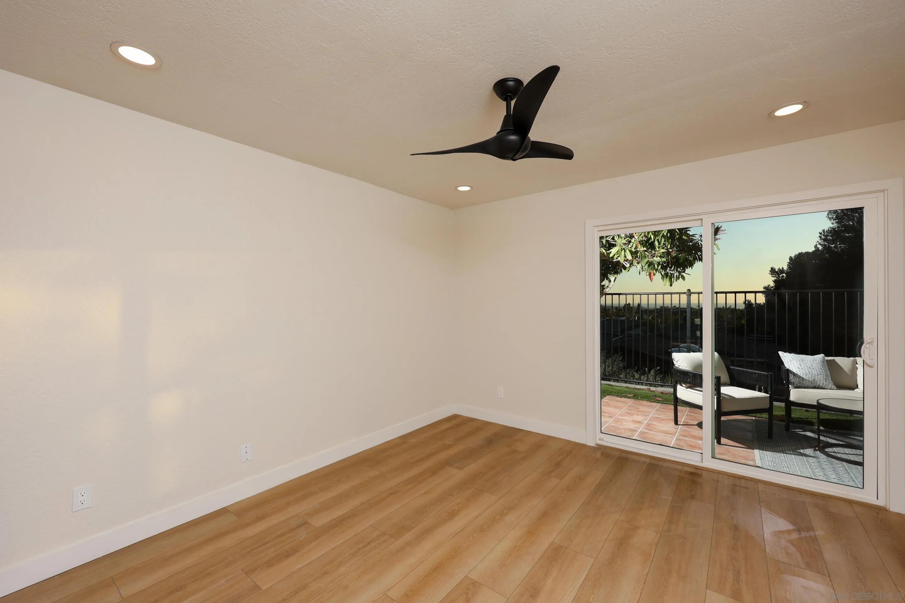 https://cdn.realtyfeed.com/cdn/127/260022159/49994da4346868ff9974d5d5b1f92148.webp