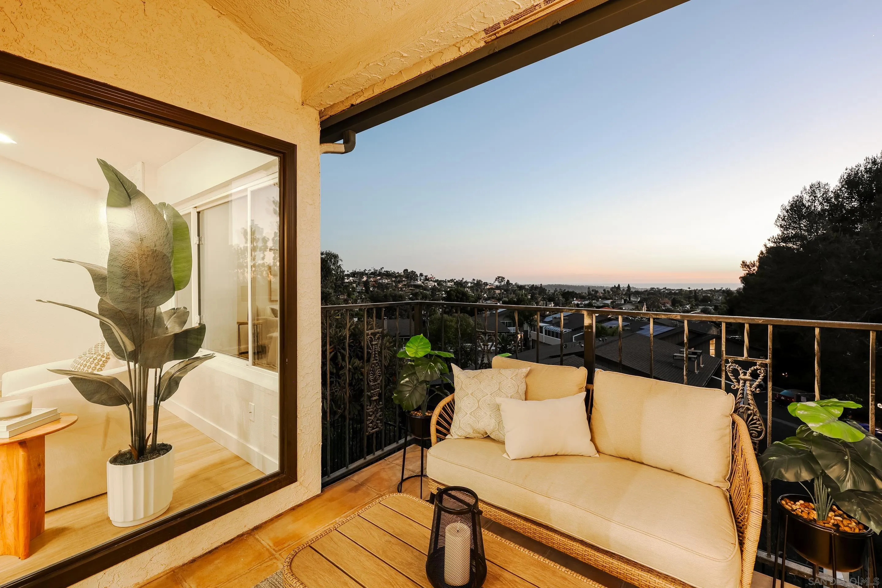 https://cdn.realtyfeed.com/cdn/127/260022159/707f610a20015d7dfa35e35117c35f0a.webp