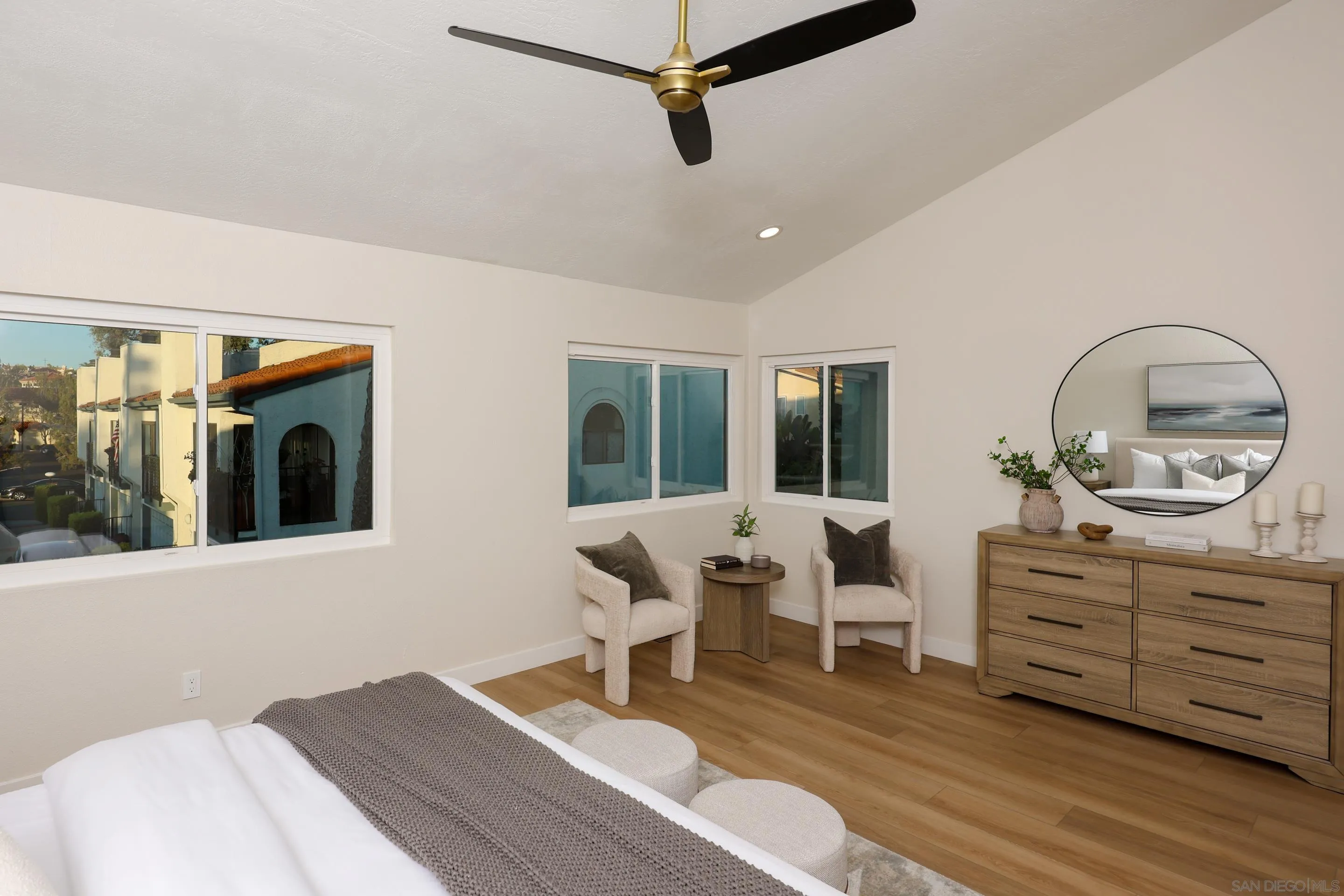 https://cdn.realtyfeed.com/cdn/127/260022159/b78d7273b6d6a8df3af36ba98008a249.webp
