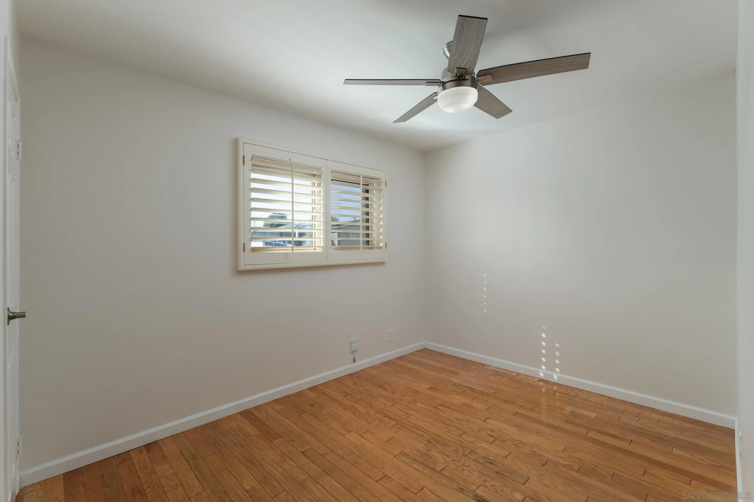 https://cdn.realtyfeed.com/cdn/127/260022165/06e892462a7a82466b3b8b026d59aa60.webp