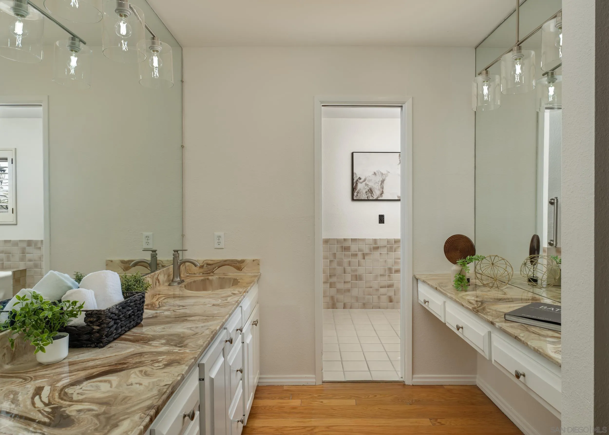 https://cdn.realtyfeed.com/cdn/127/260022165/d7a8bada0c1a62ae569363f0e6298c79.webp