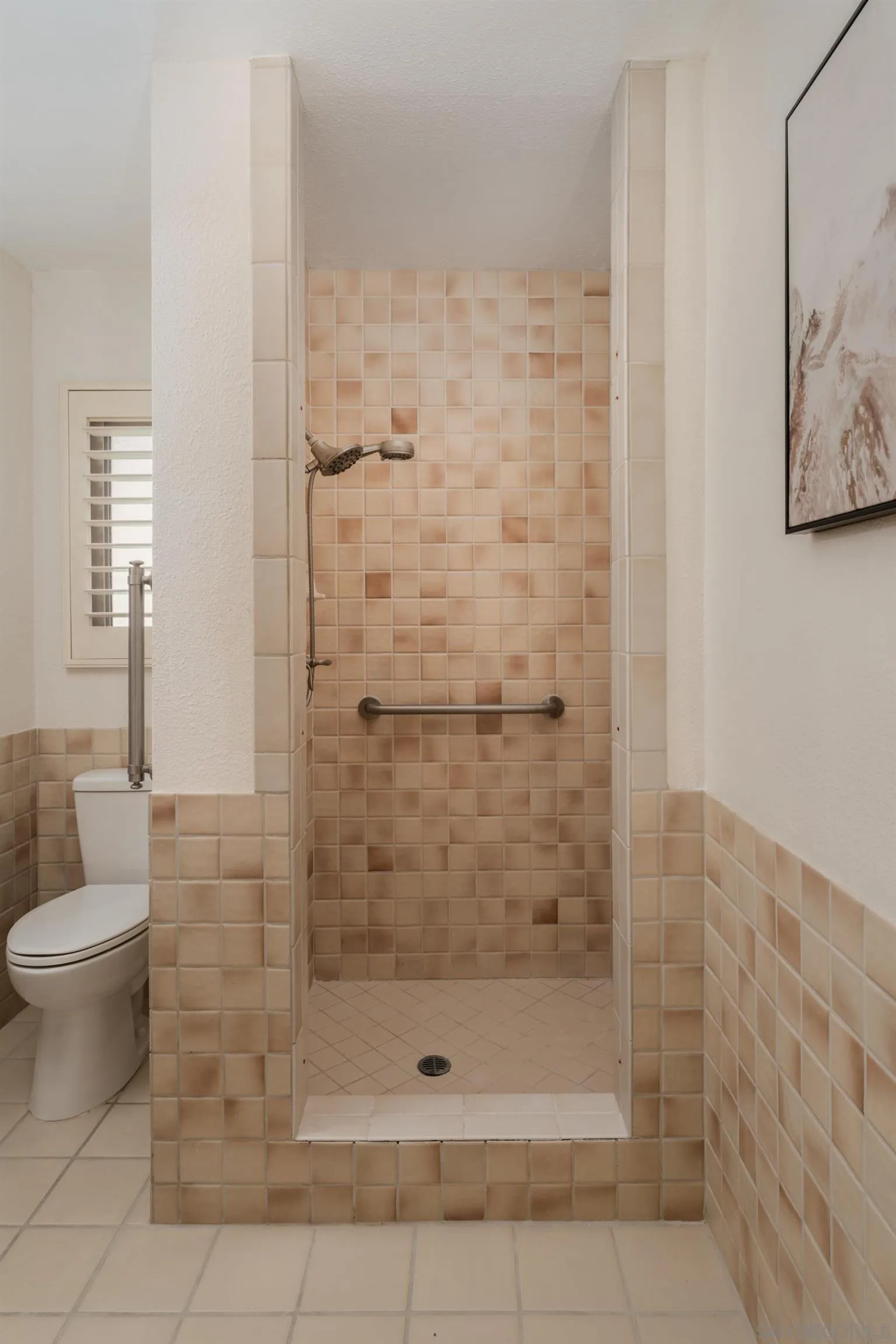 https://cdn.realtyfeed.com/cdn/127/260022165/fe473bc7b1268f8f52cc4d9e8feee2b0.webp