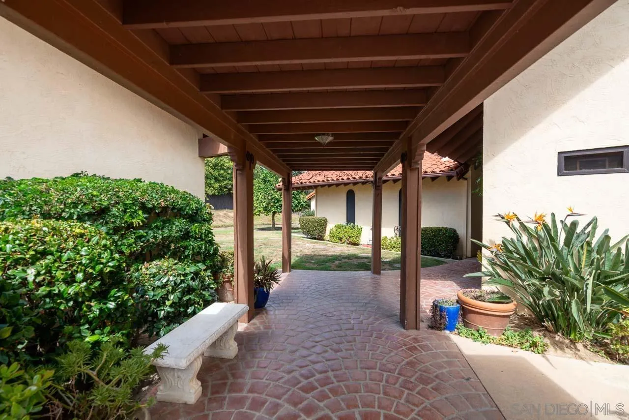 6503 Via Dos Valles, Rancho Santa Fe, CA 92067 - Photo 4 of 60, Rancho Santa Fe, CA