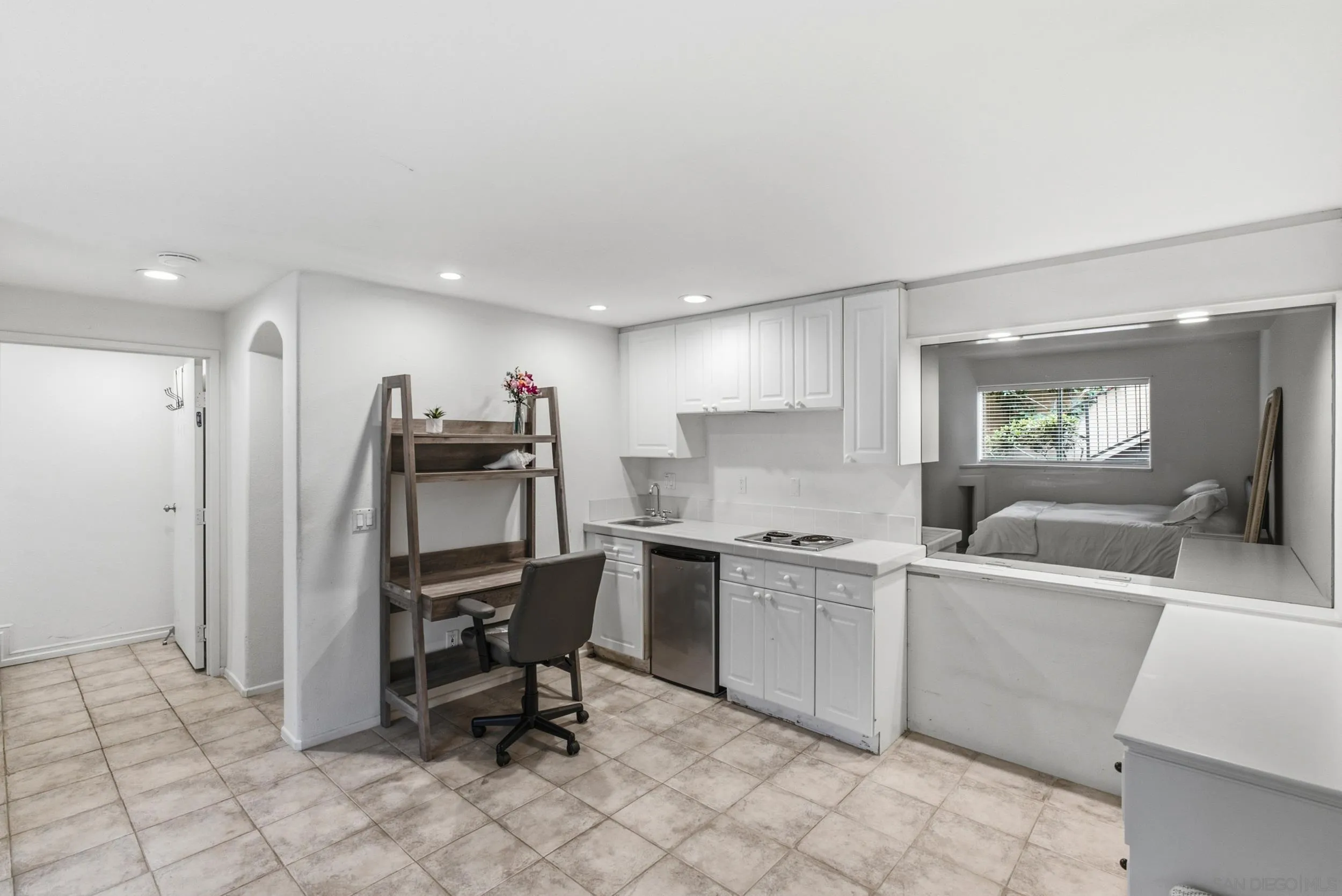 https://cdn.realtyfeed.com/cdn/127/260022168/5d6b3bcb4b6783de95377dd30f43a99c.webp