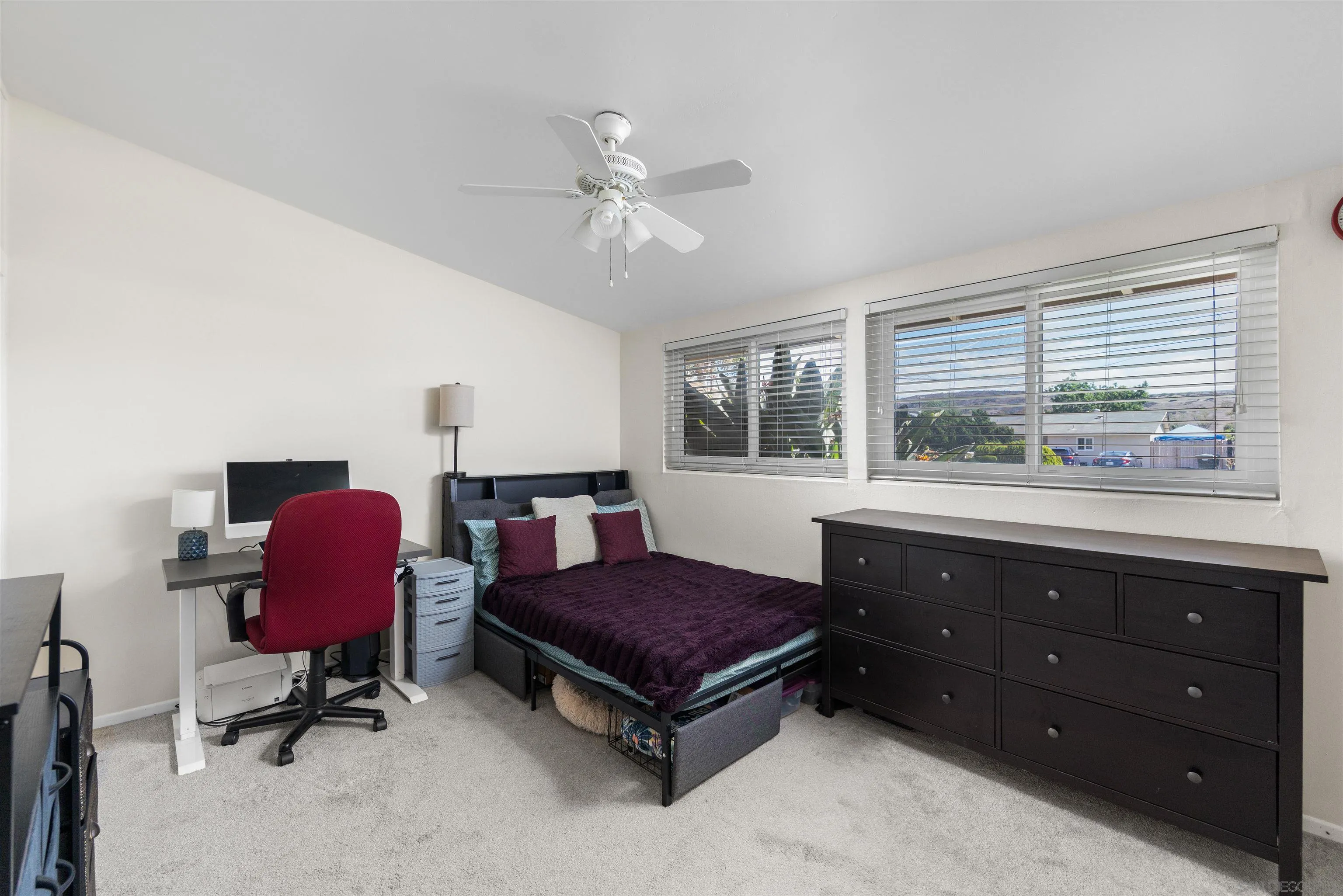 https://cdn.realtyfeed.com/cdn/127/260022177/16f803bdc41e5edbaadf5514afc7fe27.webp