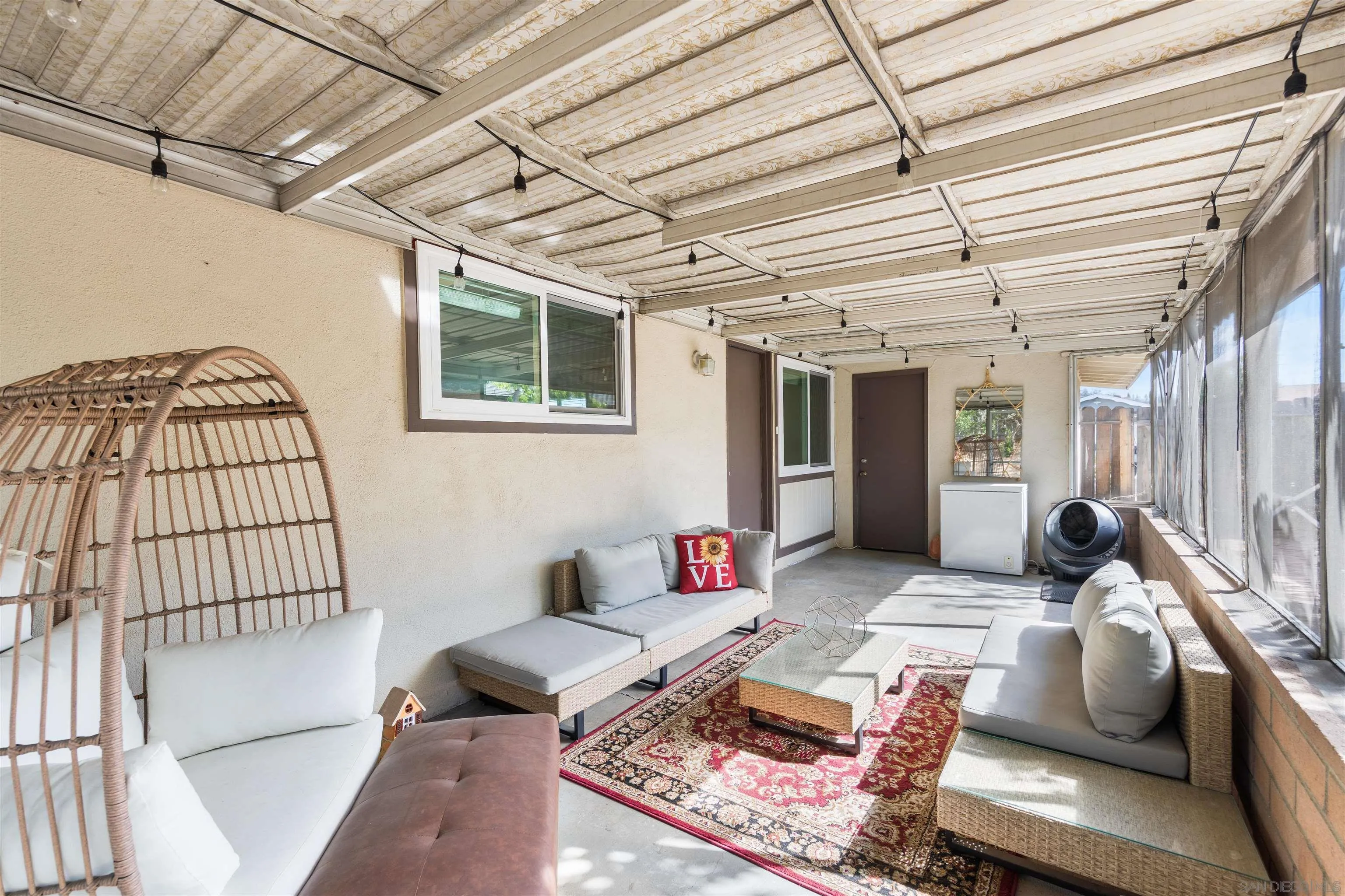 https://cdn.realtyfeed.com/cdn/127/260022177/734d868de21b2d0e782c893ae5284210.webp