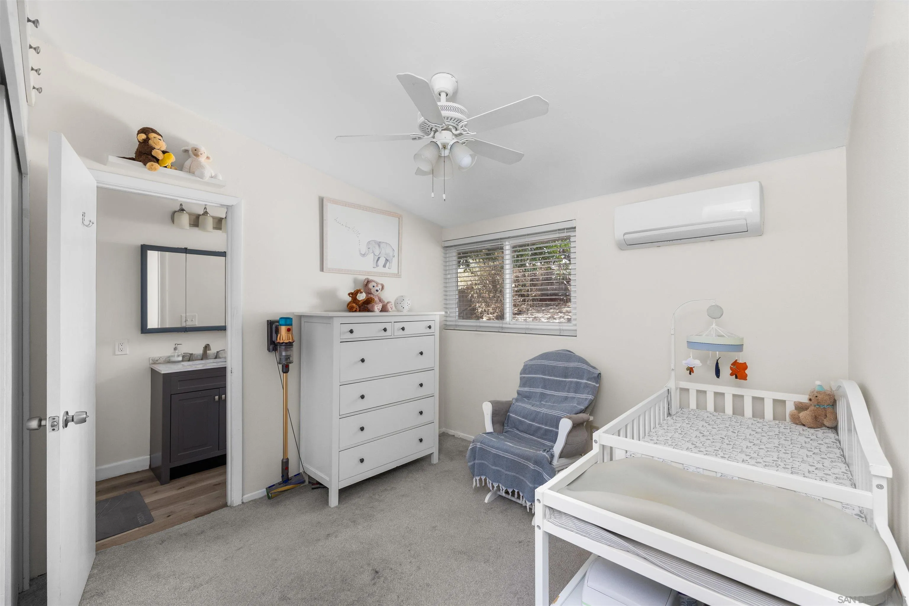 https://cdn.realtyfeed.com/cdn/127/260022177/e6dab6dc477a5da71d5c8f015e1d68e9.webp
