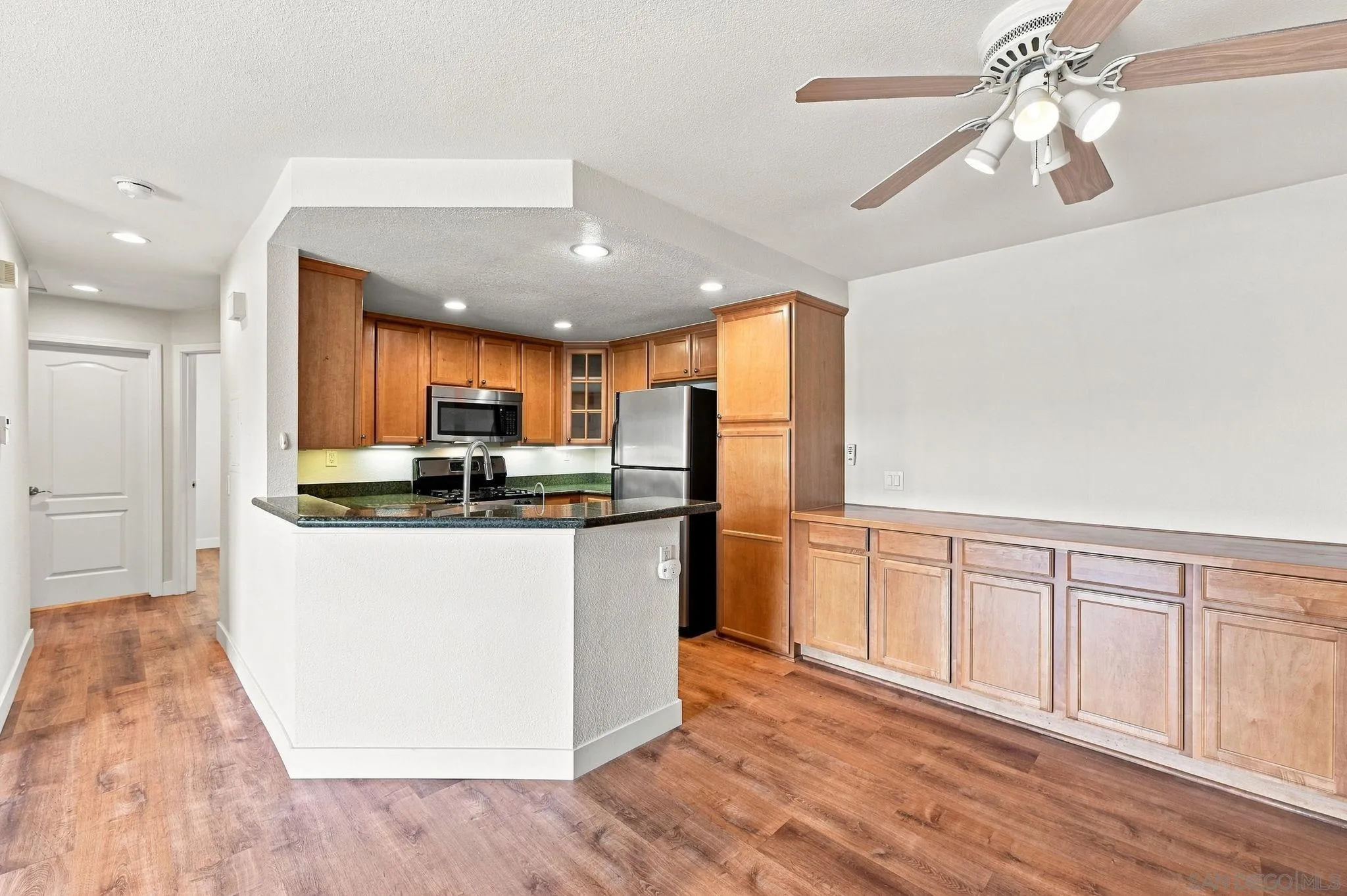 https://cdn.realtyfeed.com/cdn/127/260022184/b9babef7a490b95acfaca6ba46c10416.webp