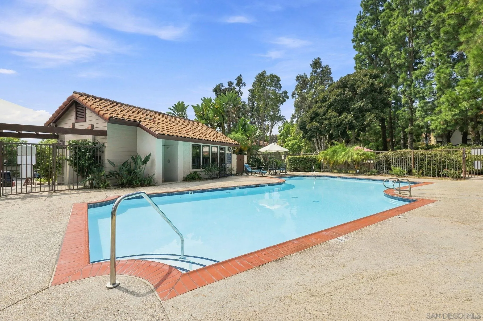 https://cdn.realtyfeed.com/cdn/127/260022184/f18c7b08472e5fa9420a707809e87c09.webp