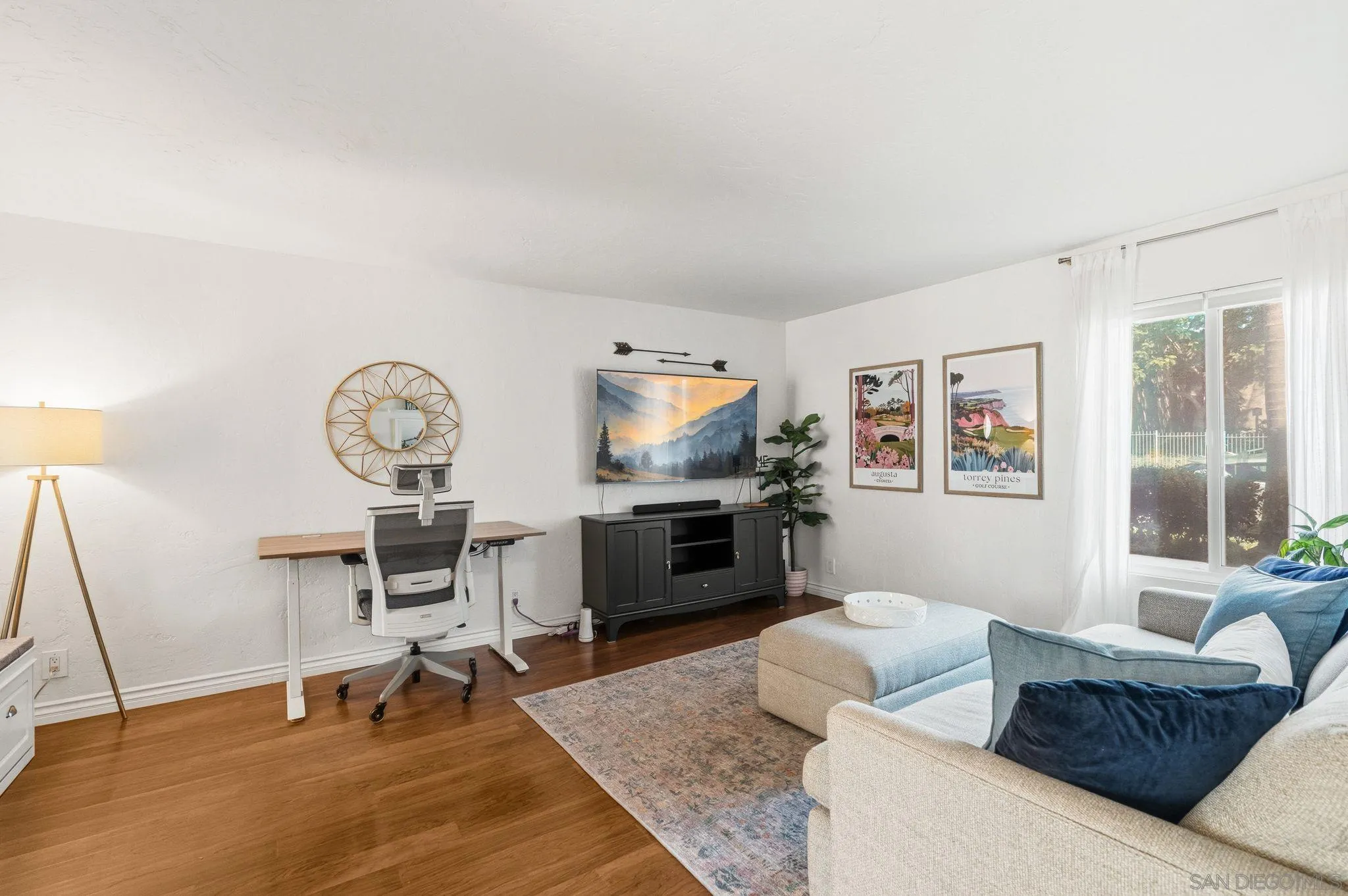 https://cdn.realtyfeed.com/cdn/127/260022189/1a1bf1ce26eadf8f0c2237ead4c447c9.webp