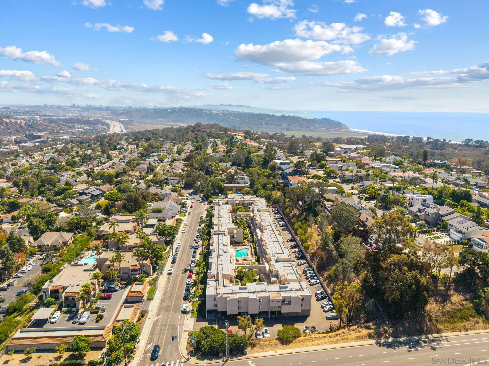 https://cdn.realtyfeed.com/cdn/127/260022189/6c853de018002a50836b183edd4b14d5.webp
