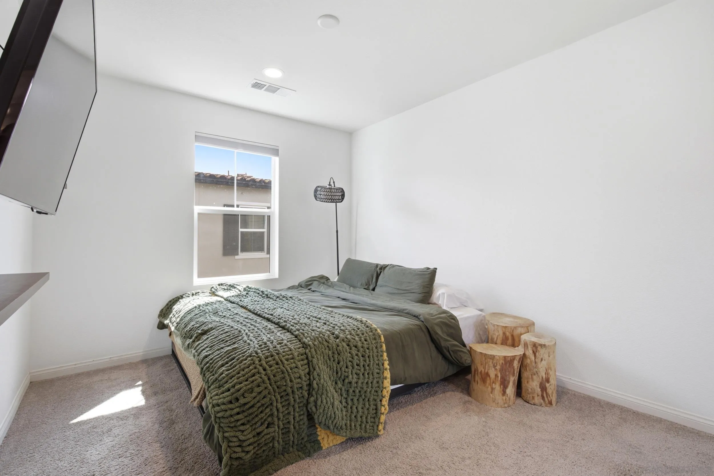 https://cdn.realtyfeed.com/cdn/127/260022192/801a30ce32047cb1ae0b0436d22df22e.webp
