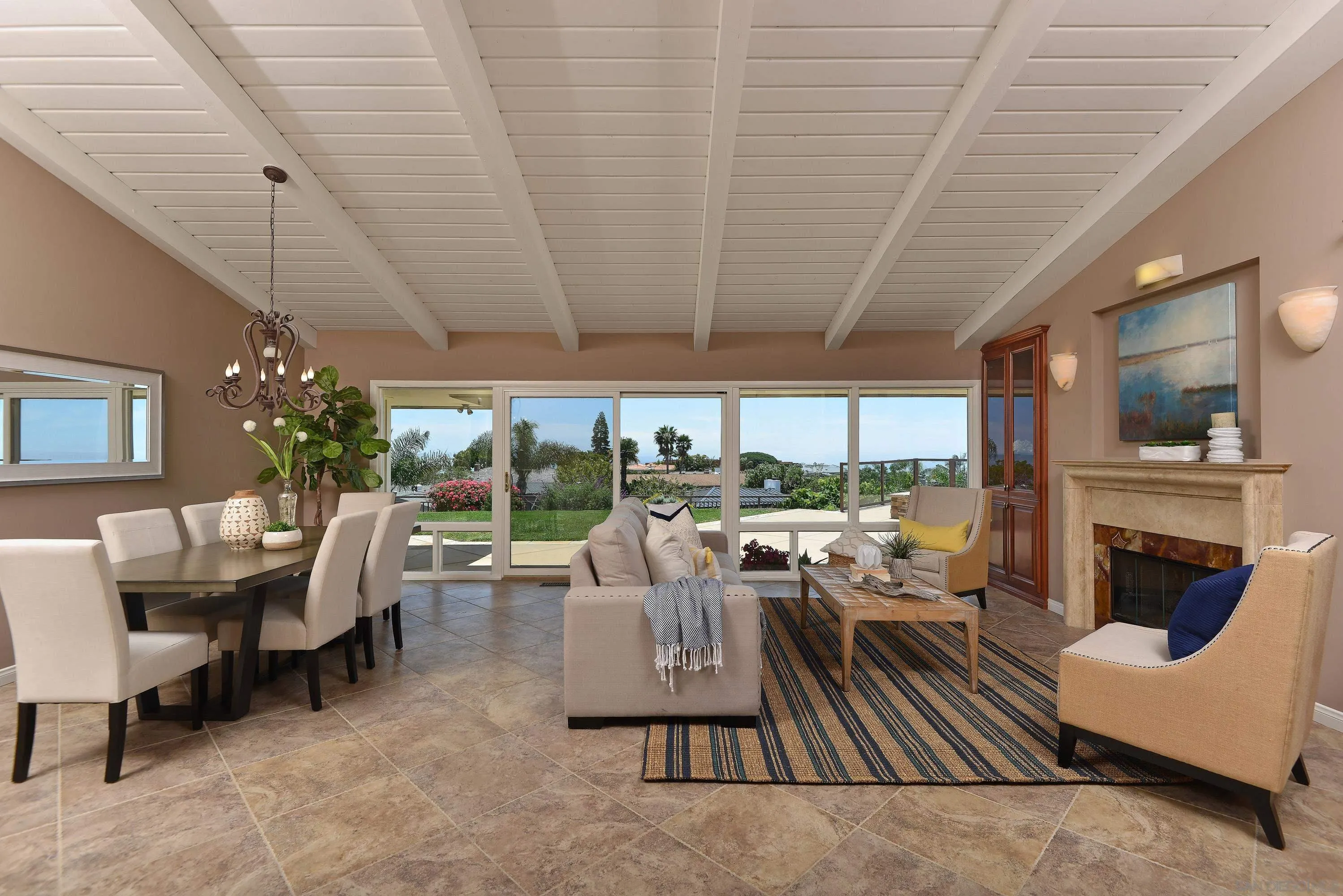 https://cdn.realtyfeed.com/cdn/127/260022193/815e89cae2110d93835e96da8e6df32c.webp